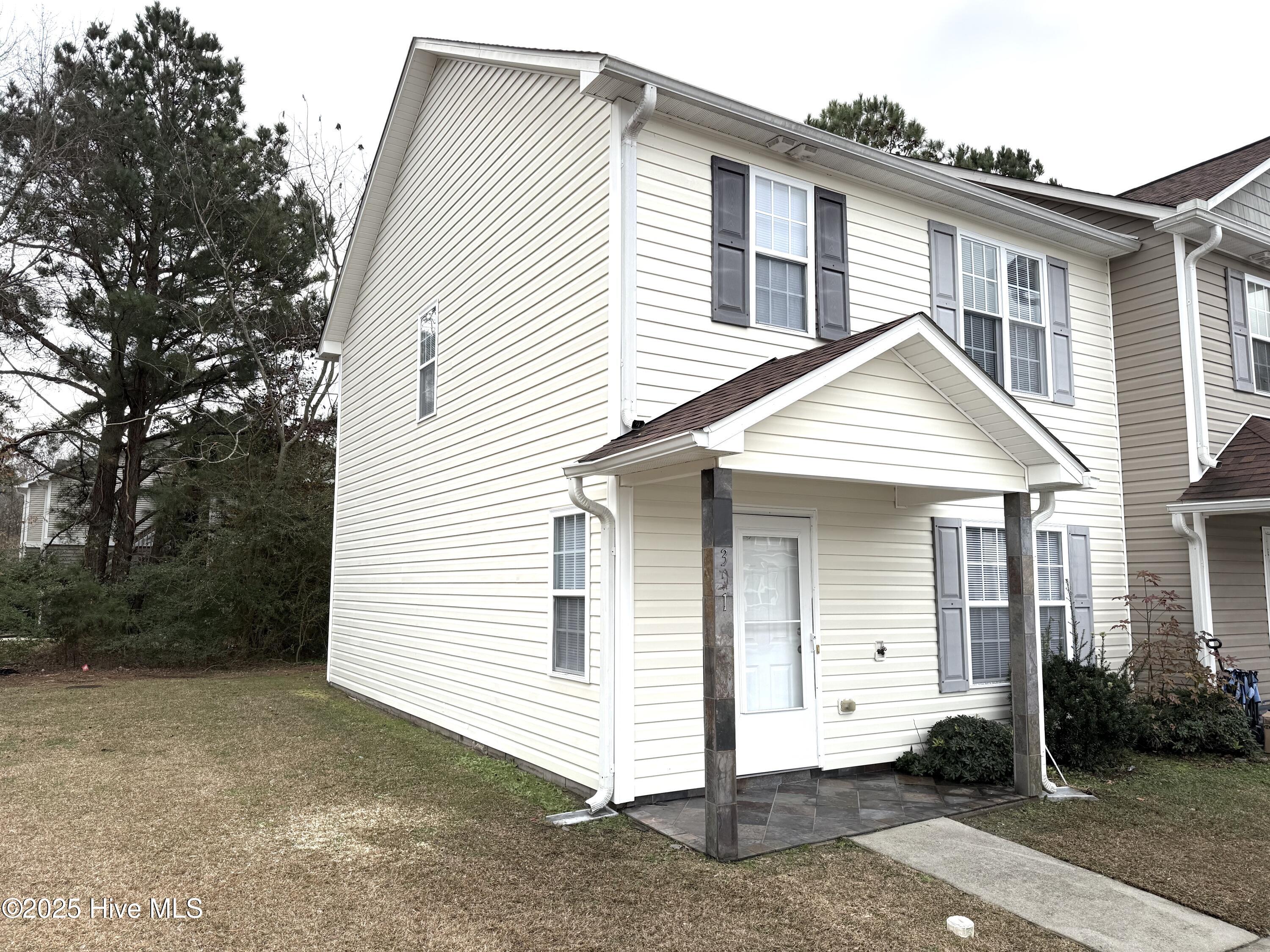 301 Comanche Trail