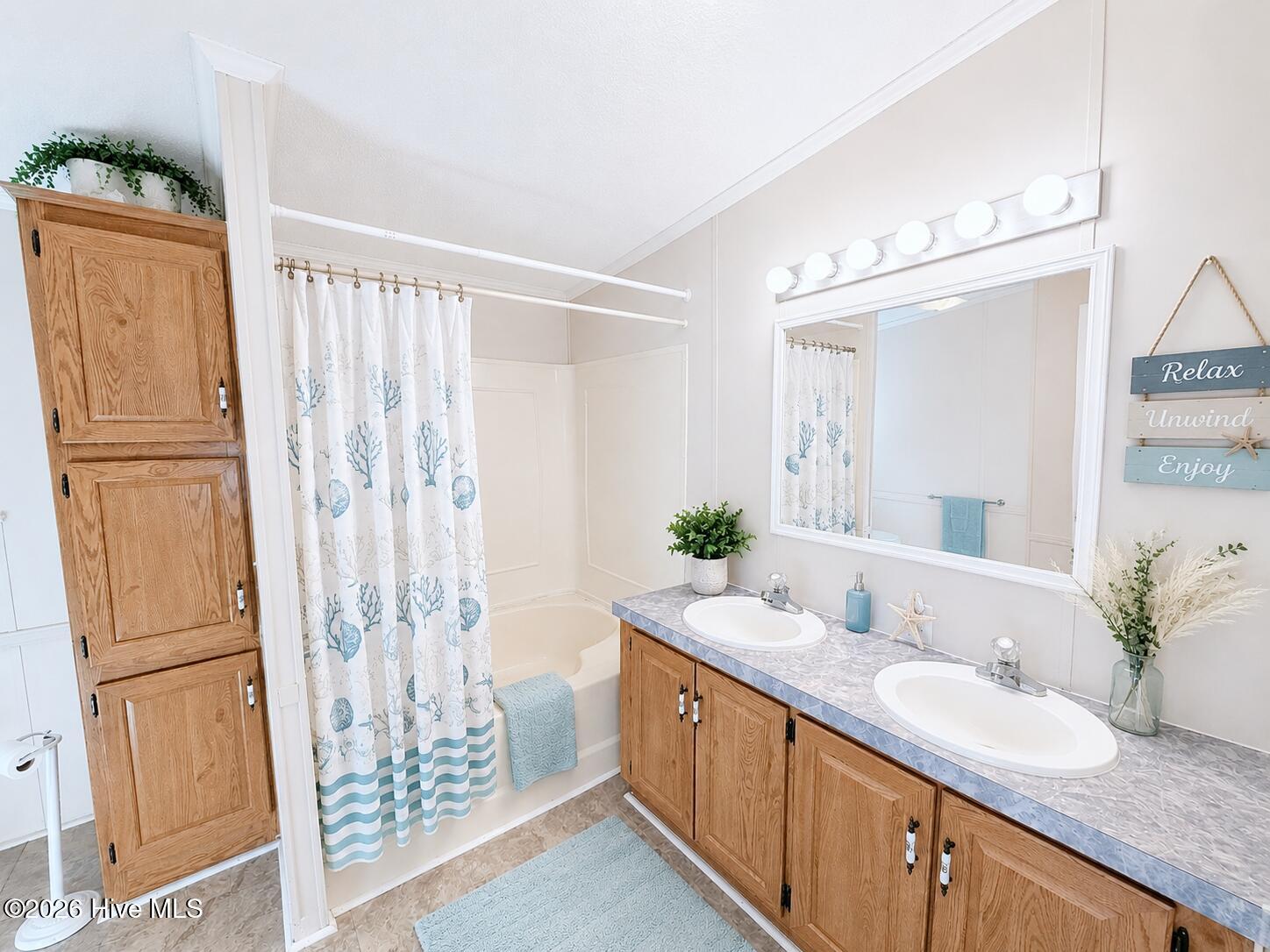 214 Sea Horse Drive