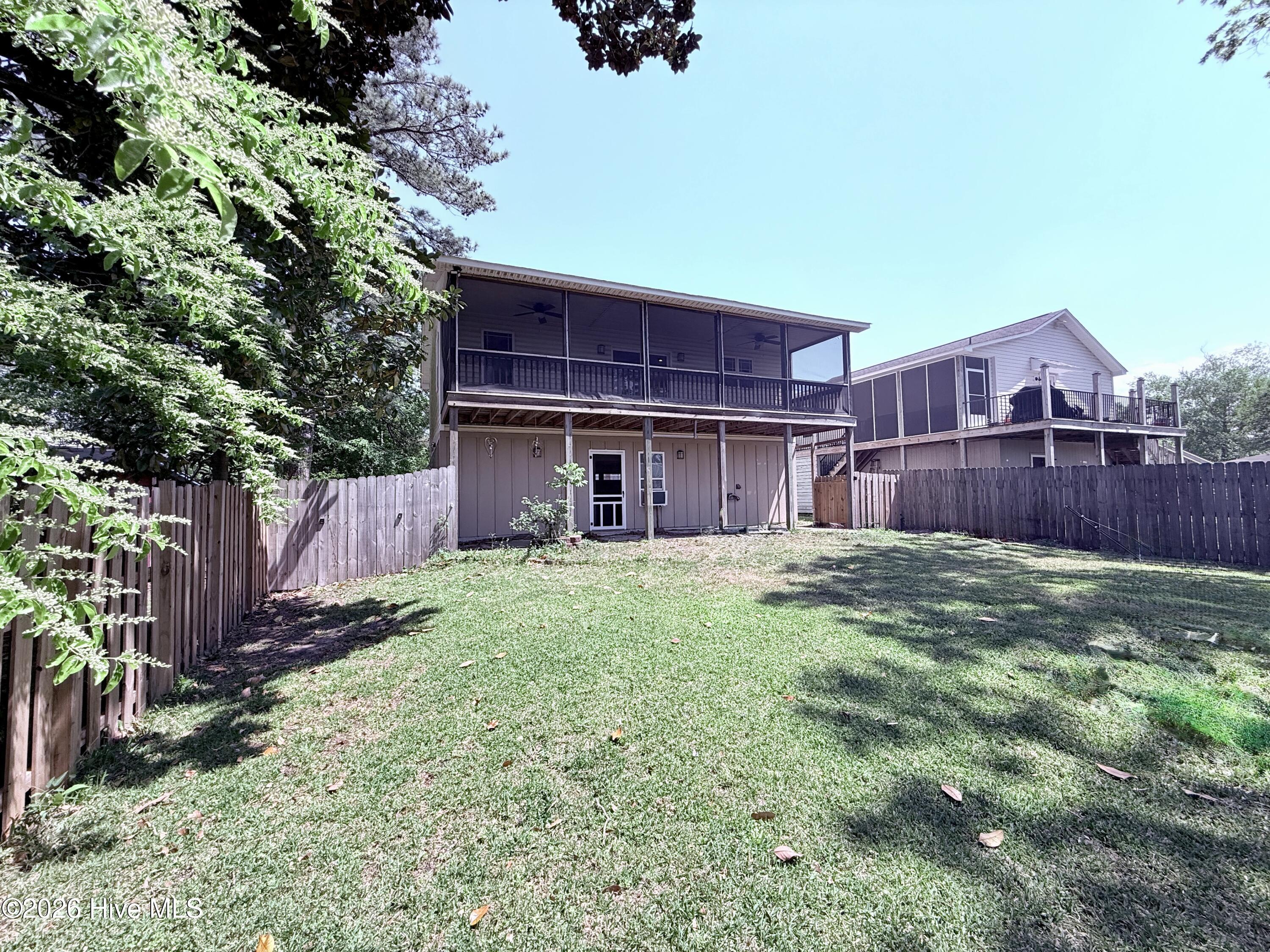 511 N B Street