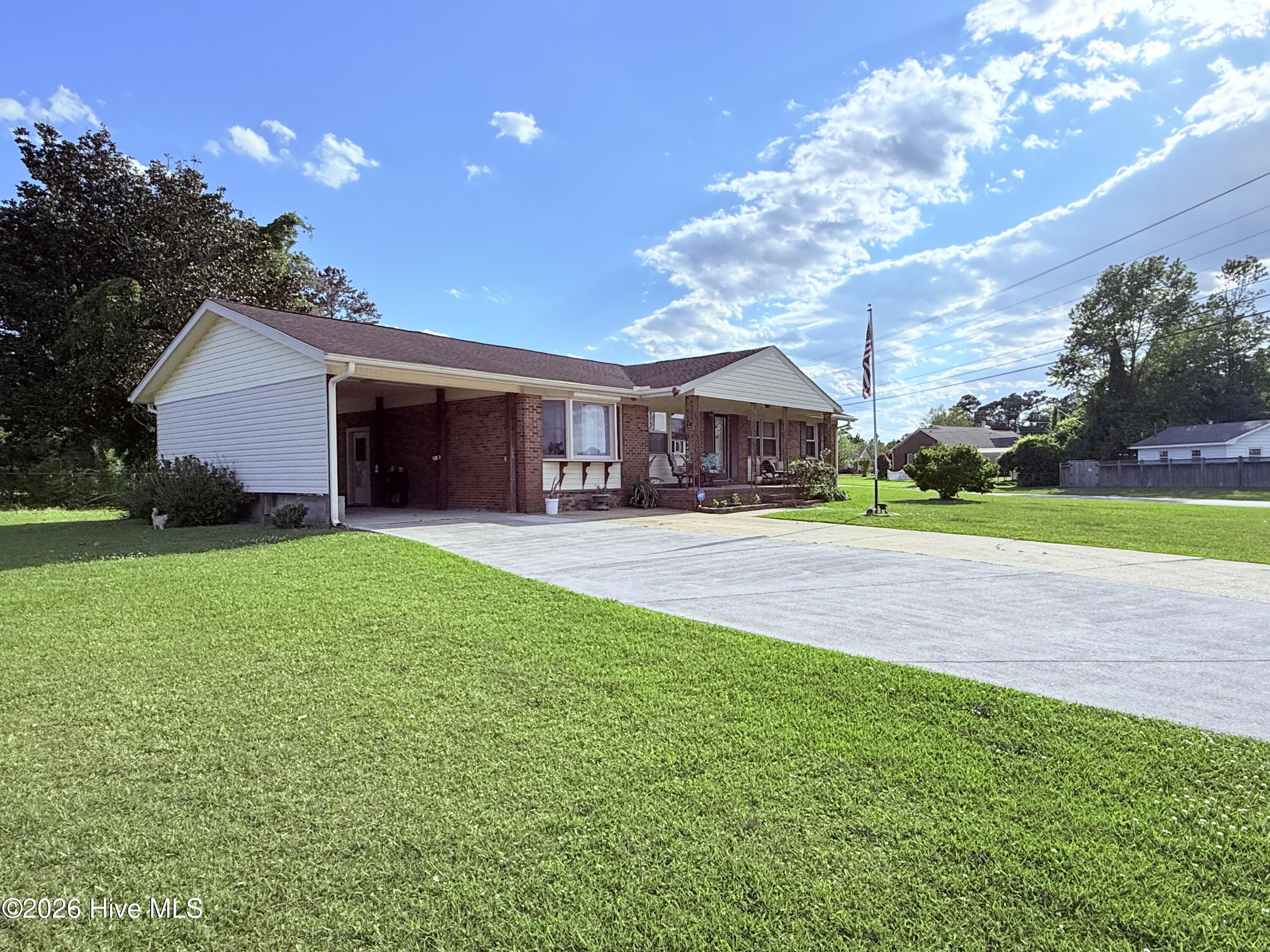 102 Yorkshire Drive