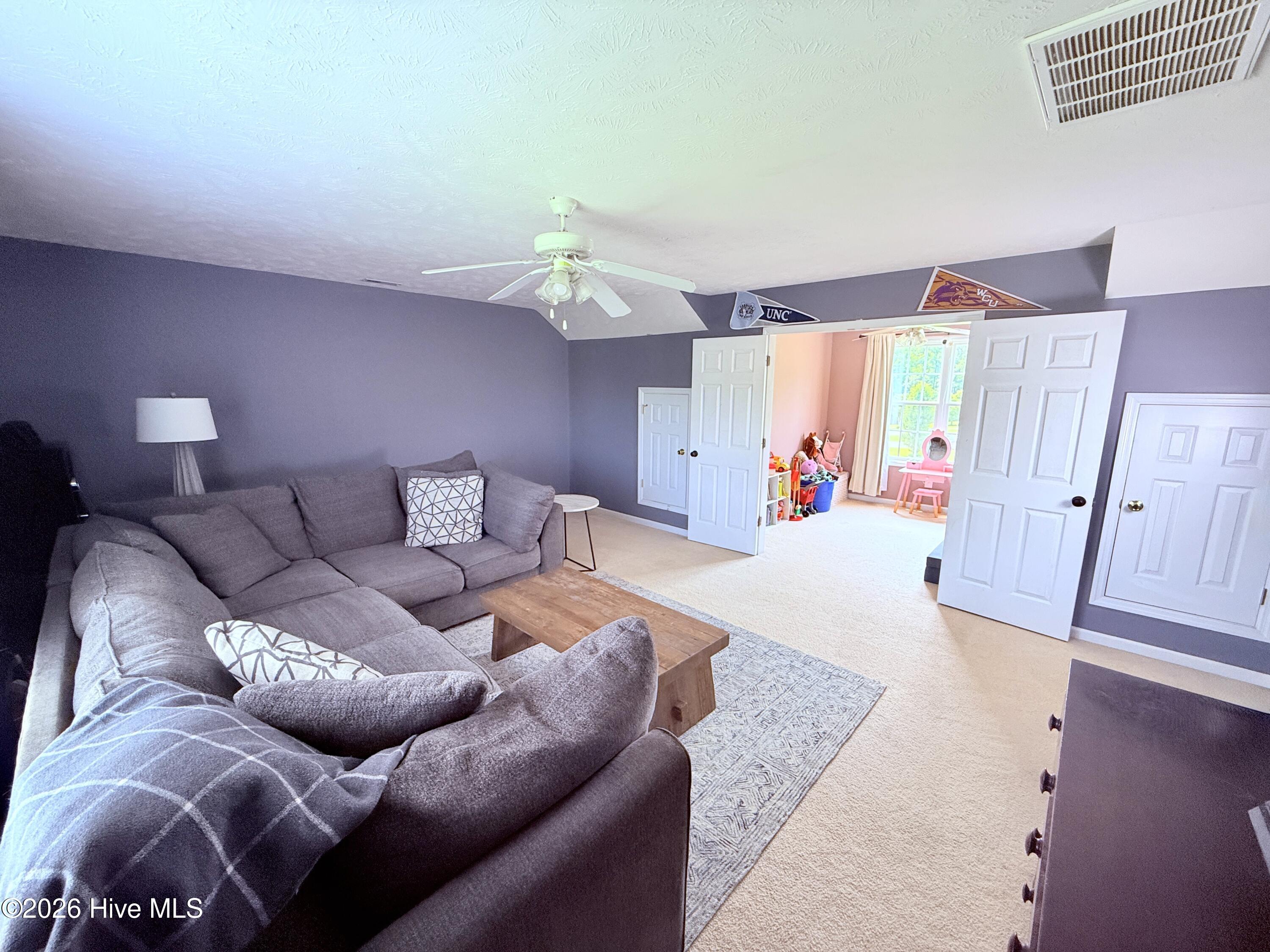 188 E Ridge Court