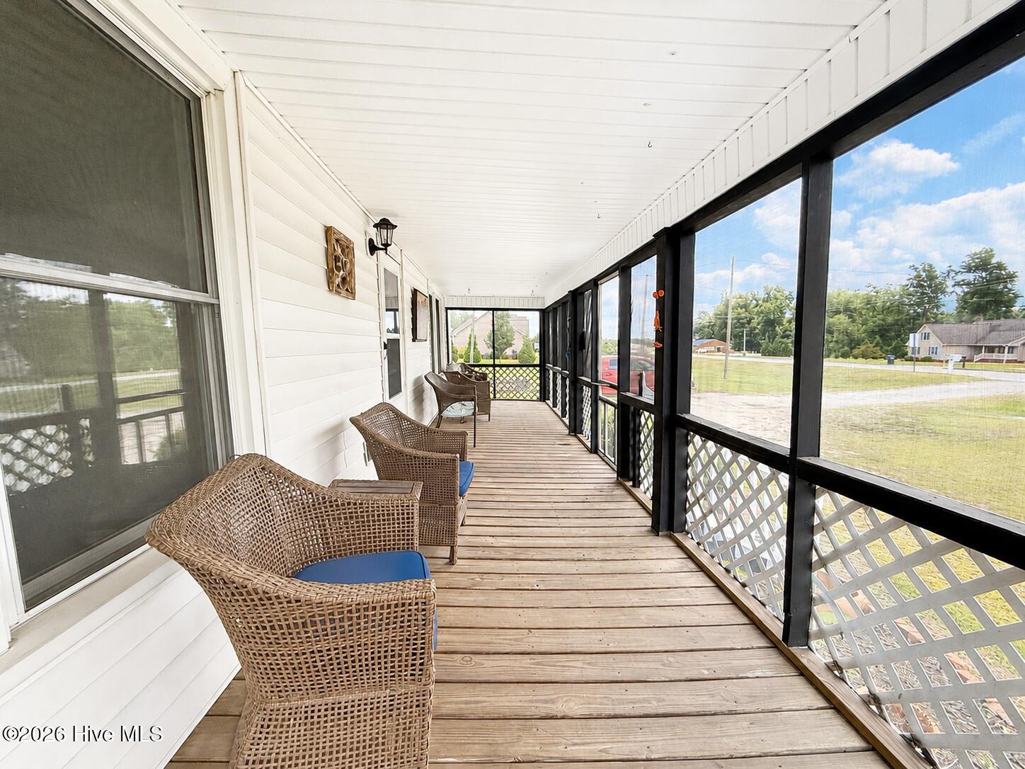 231 N 33 Highway E