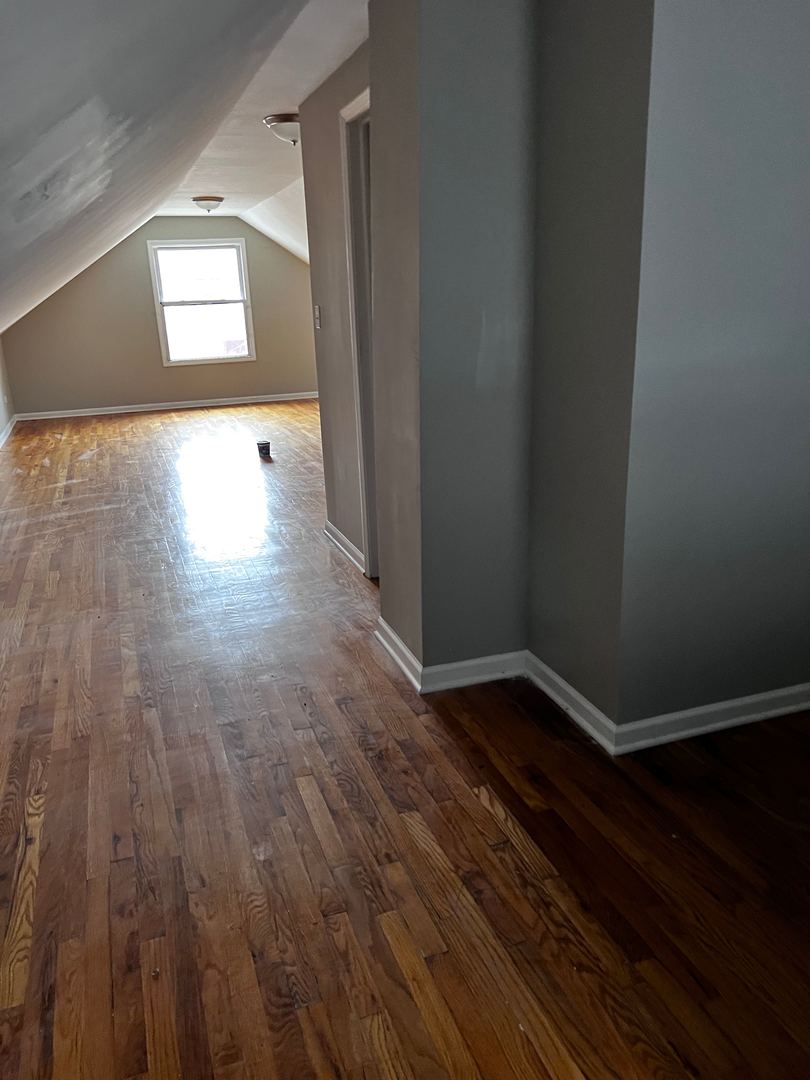 2249 N Narragansett Avenue