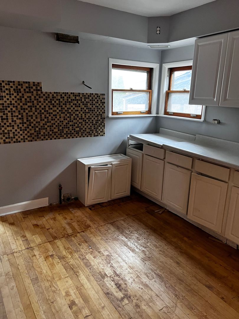 2249 N Narragansett Avenue