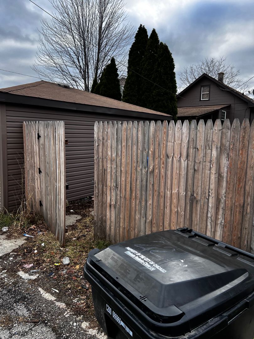 2249 N Narragansett Avenue