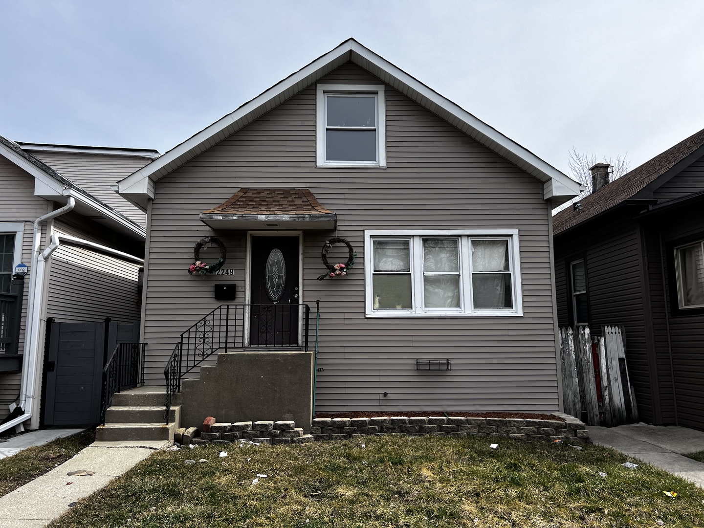 2249 N Narragansett Avenue