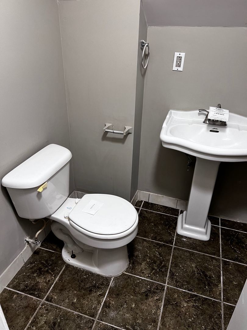 2249 N Narragansett Avenue