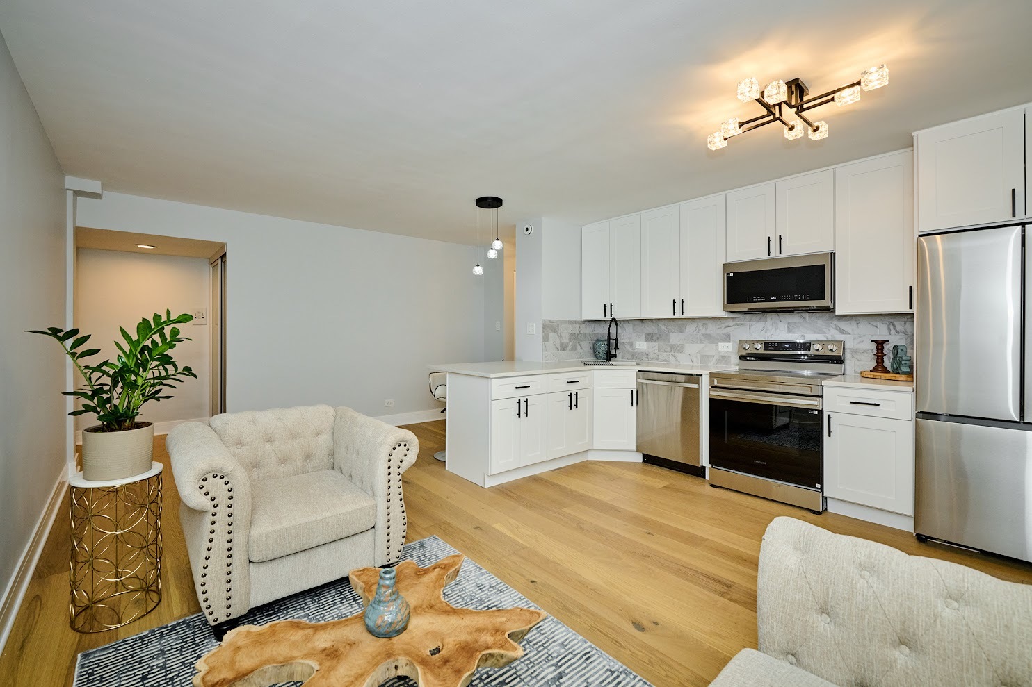 6300 N Sheridan Road Unit: 112