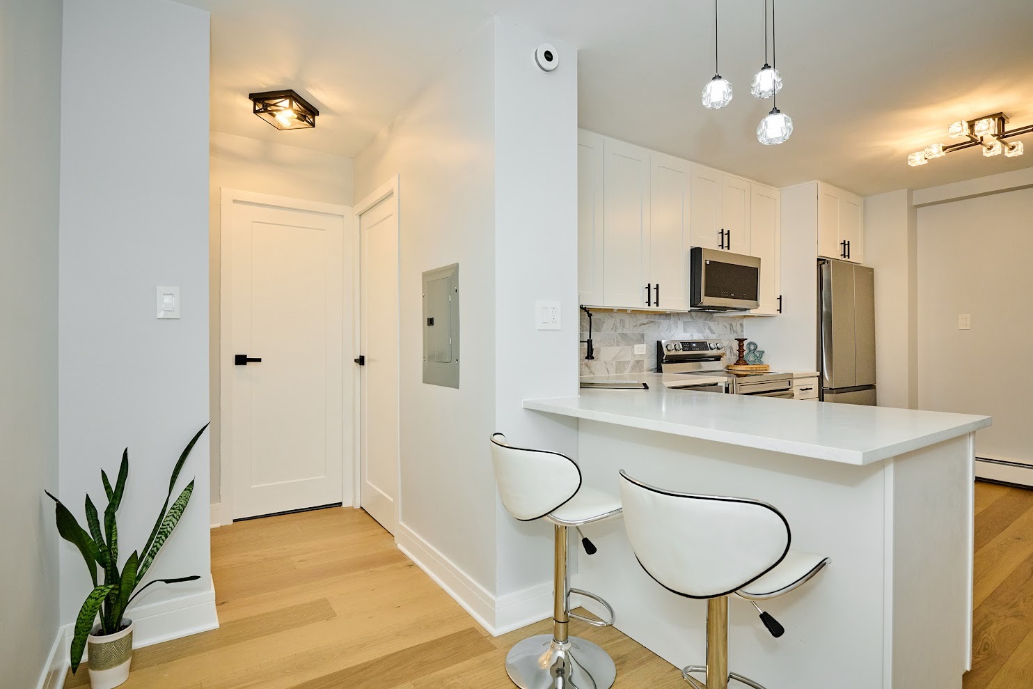 6300 N Sheridan Road Unit: 112