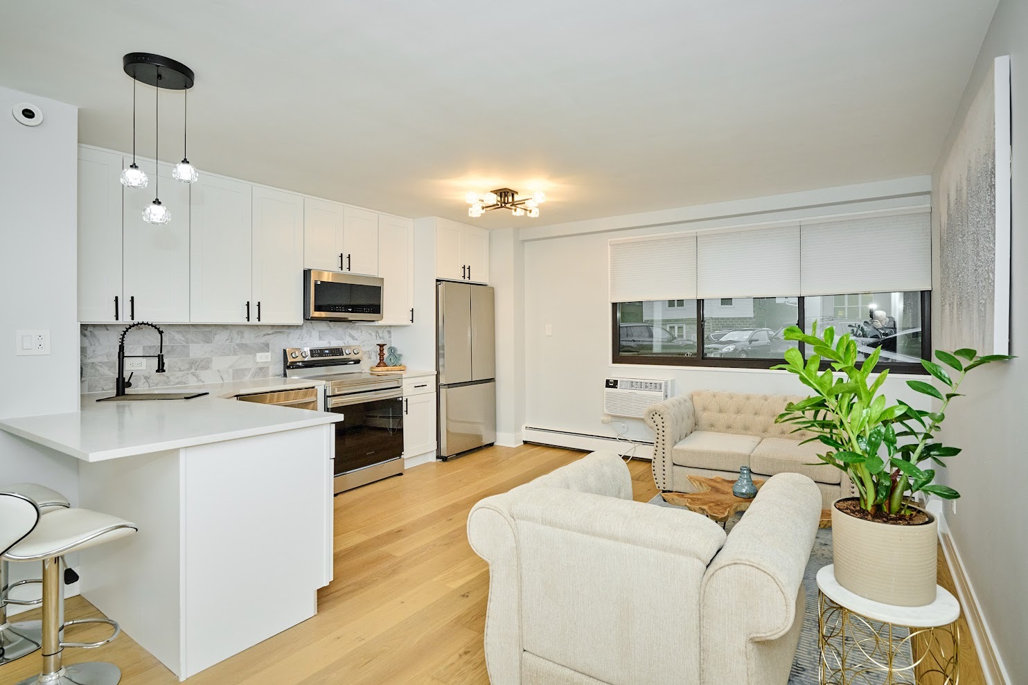 6300 N Sheridan Road Unit: 112