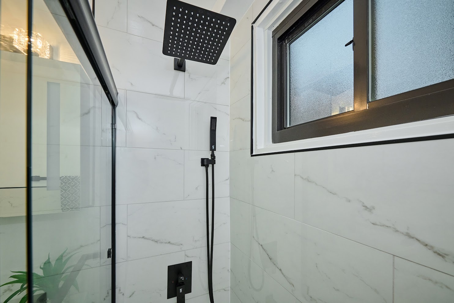 6300 N Sheridan Road Unit: 112