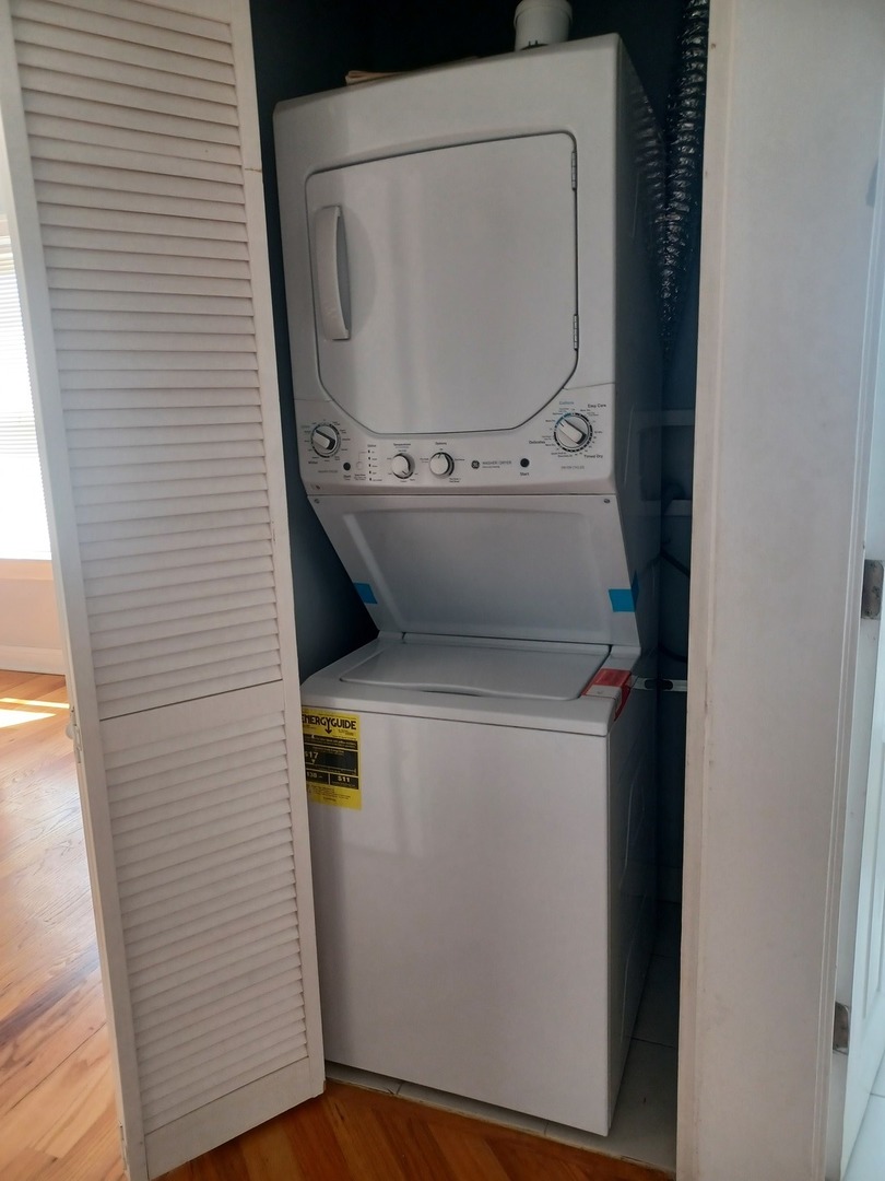 5735 N Kimball Avenue Unit: 3D