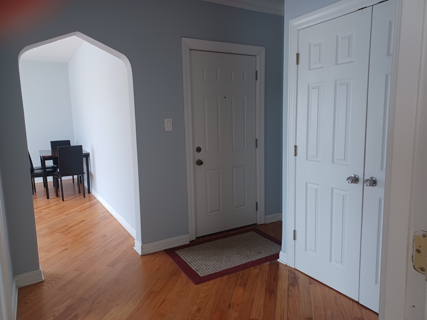 5735 N Kimball Avenue Unit: 3D