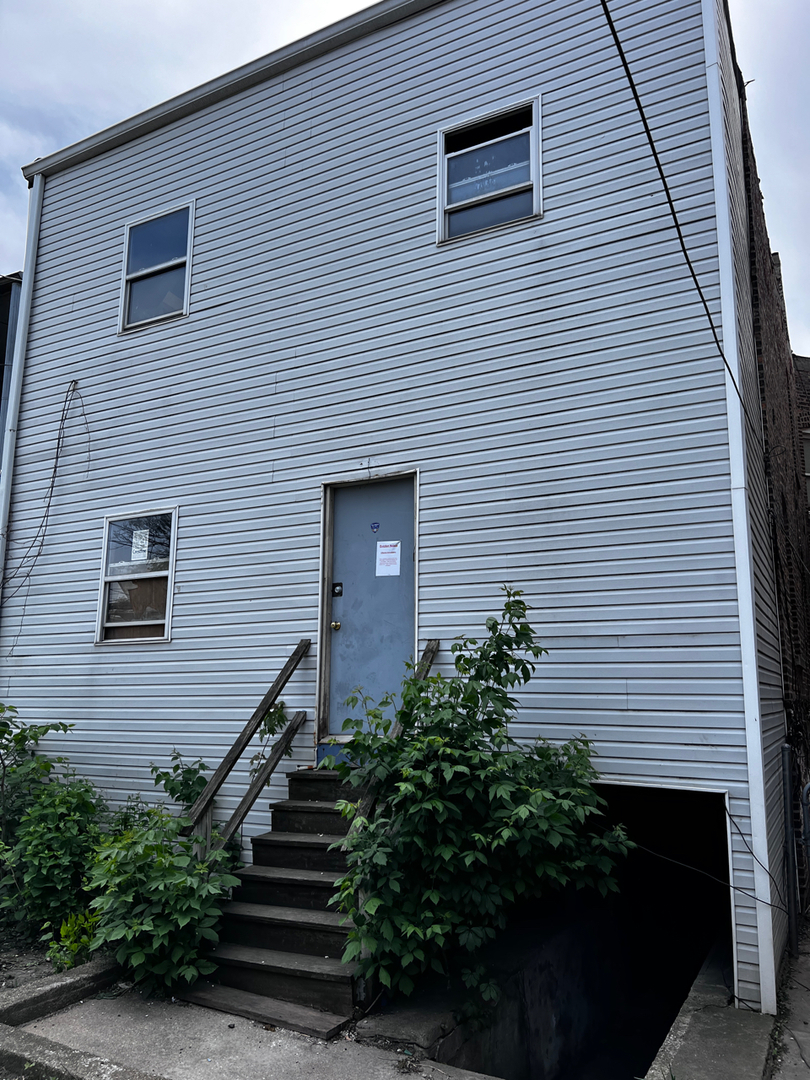 3936 W Congress Parkway W