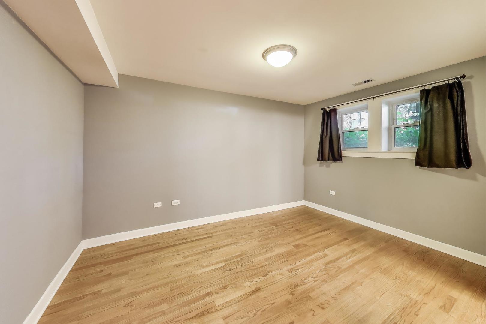 5913 N Paulina Street Unit: 1W