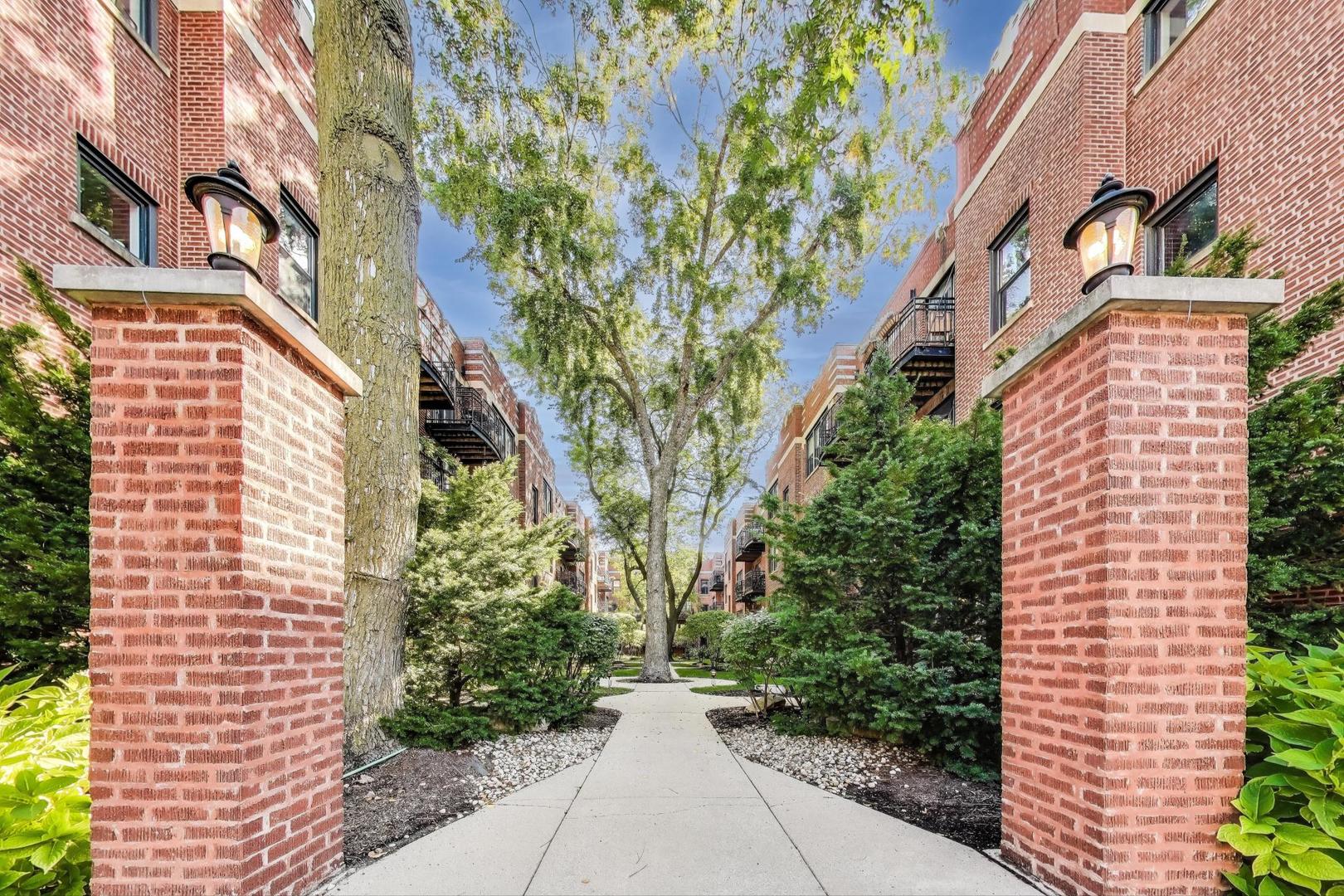 5913 N Paulina Street Unit: 1W