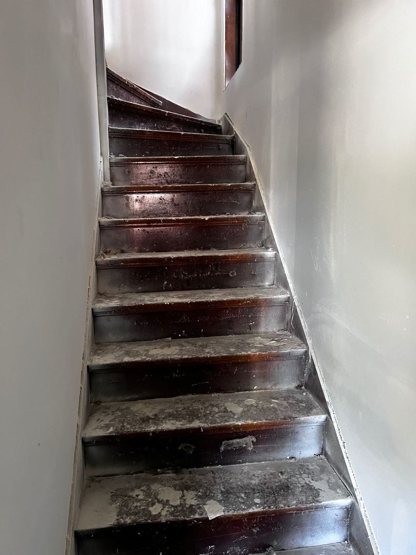 7513 S Langley Avenue S