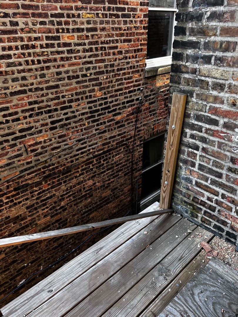 7513 S Langley Avenue S