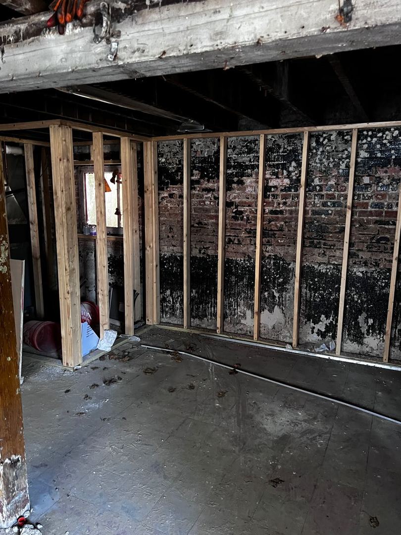 7513 S Langley Avenue S