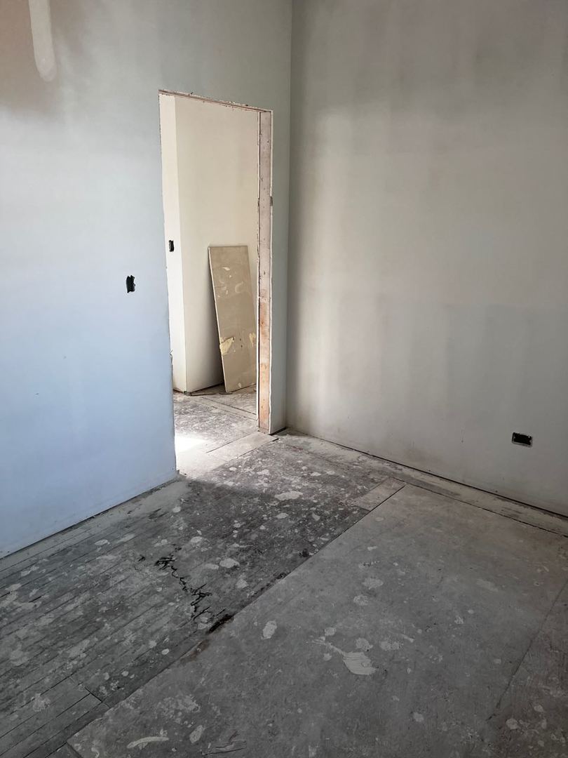 7513 S Langley Avenue S