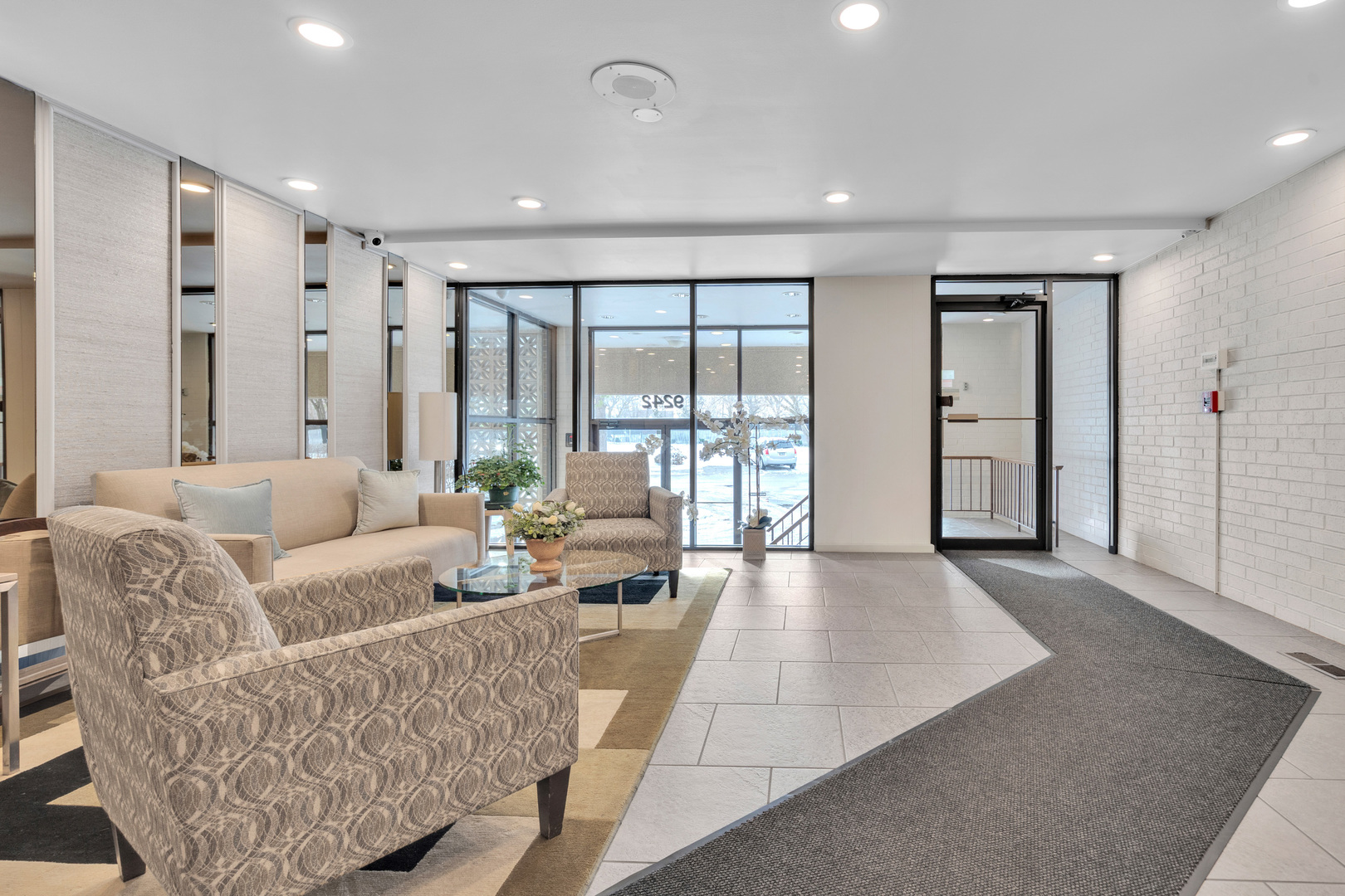 9242 Gross Point Road Unit: 310