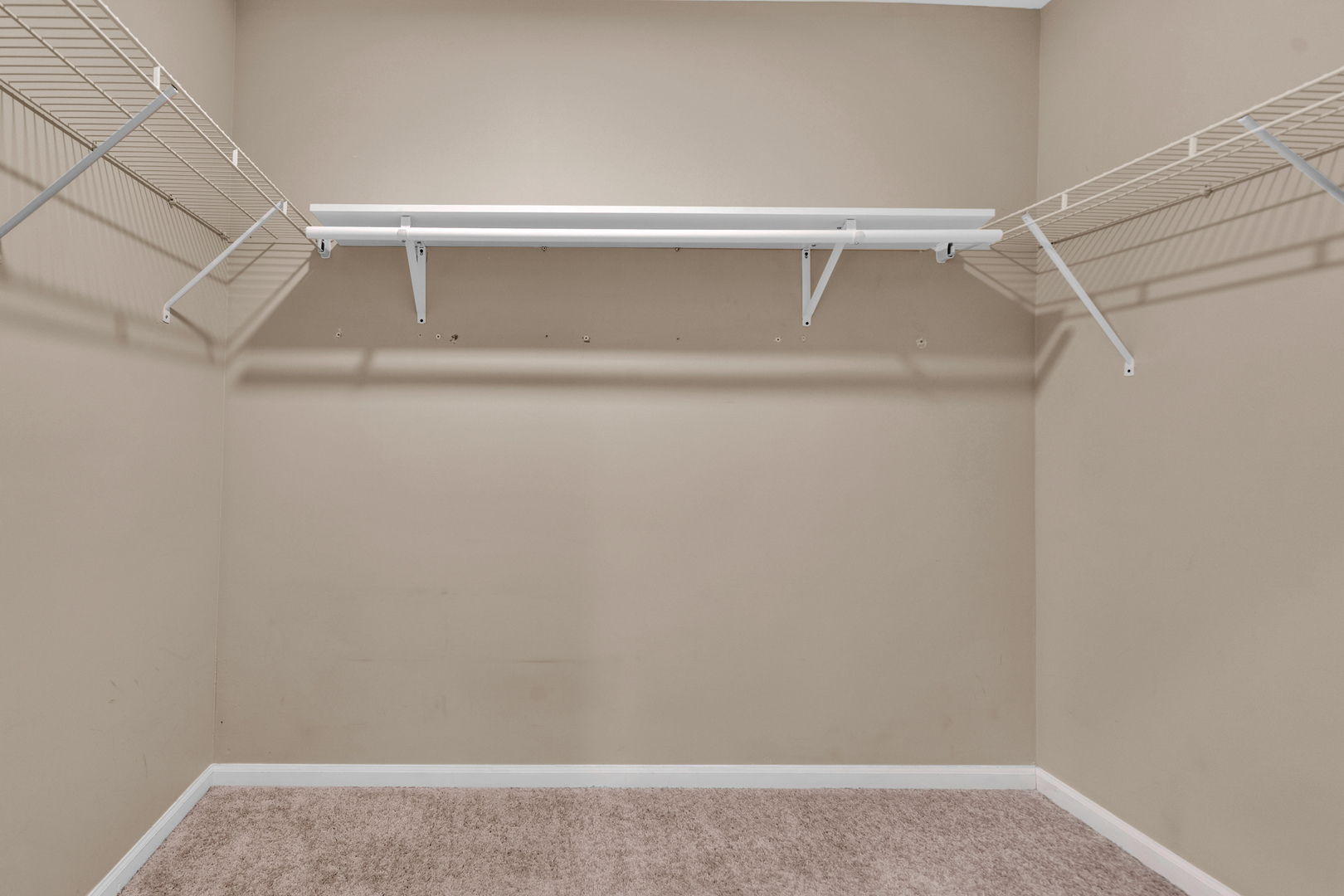 9242 Gross Point Road Unit: 310