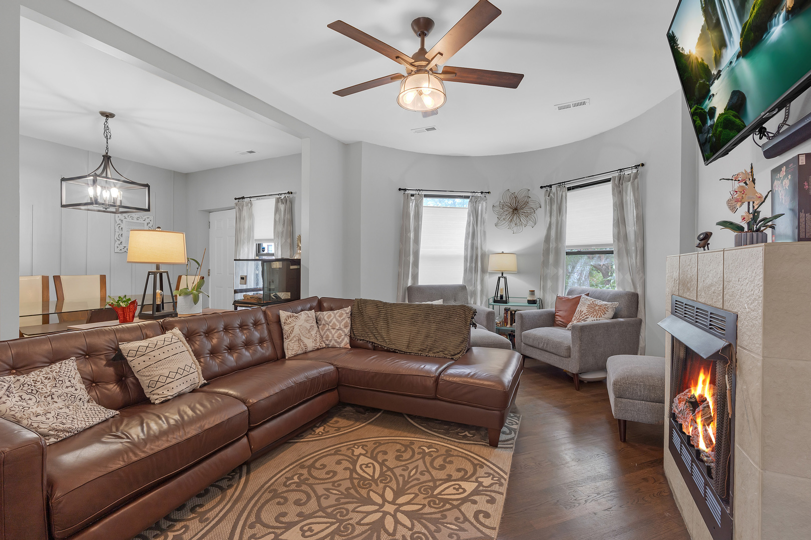 4615 S Michigan Avenue S Unit: 2N