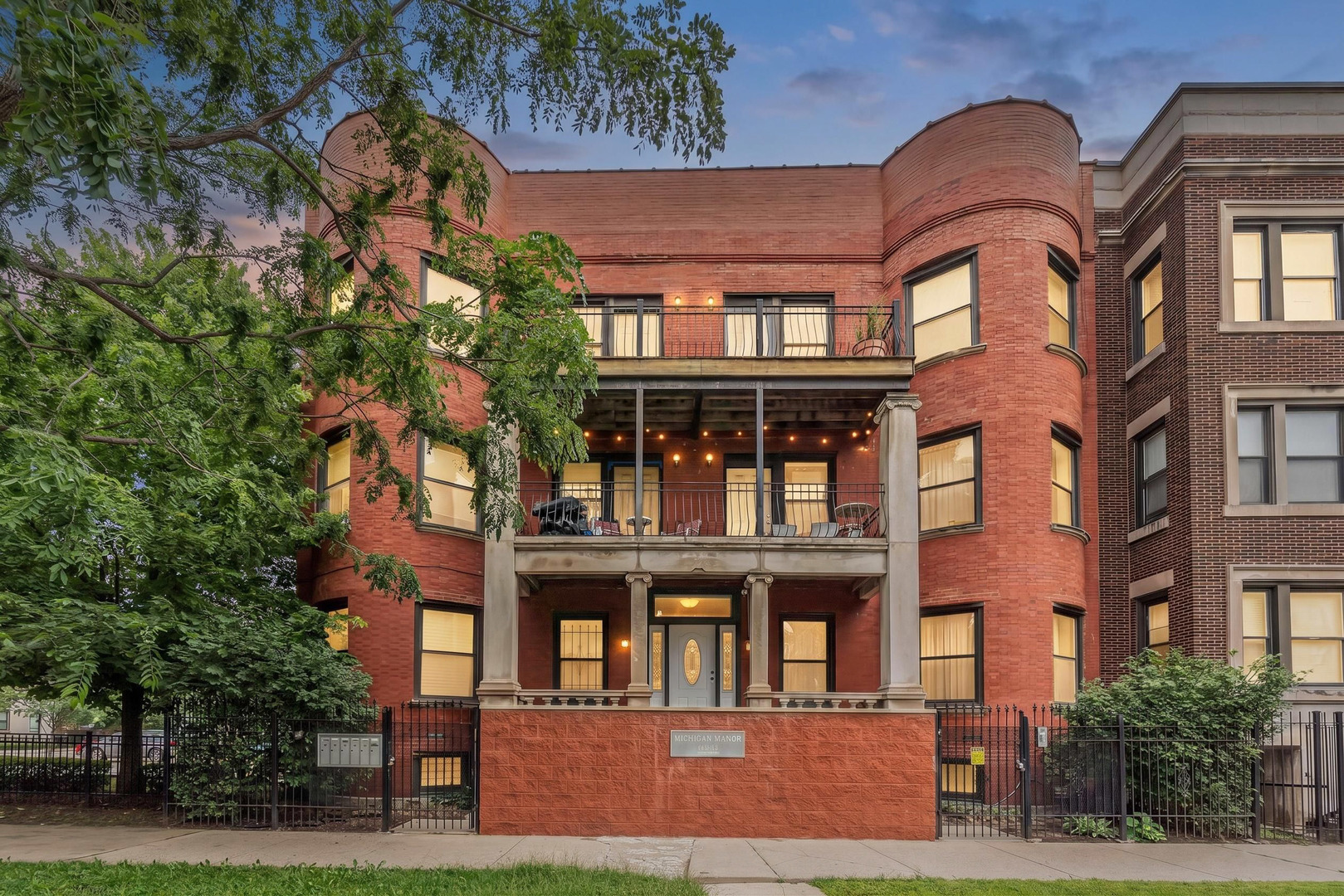4615 S Michigan Avenue S Unit: 2N