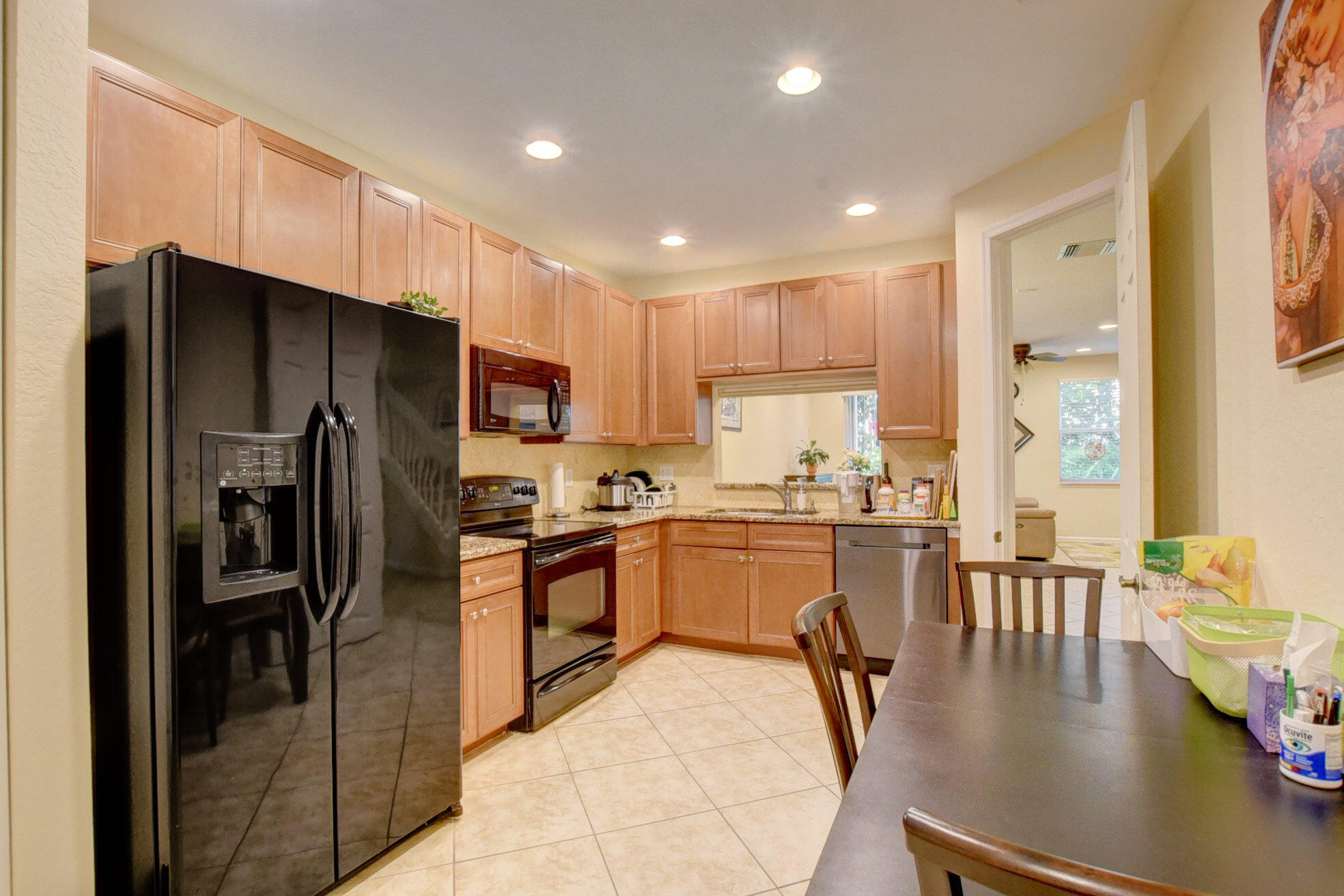 16089 Poppy Seed Circle 2006