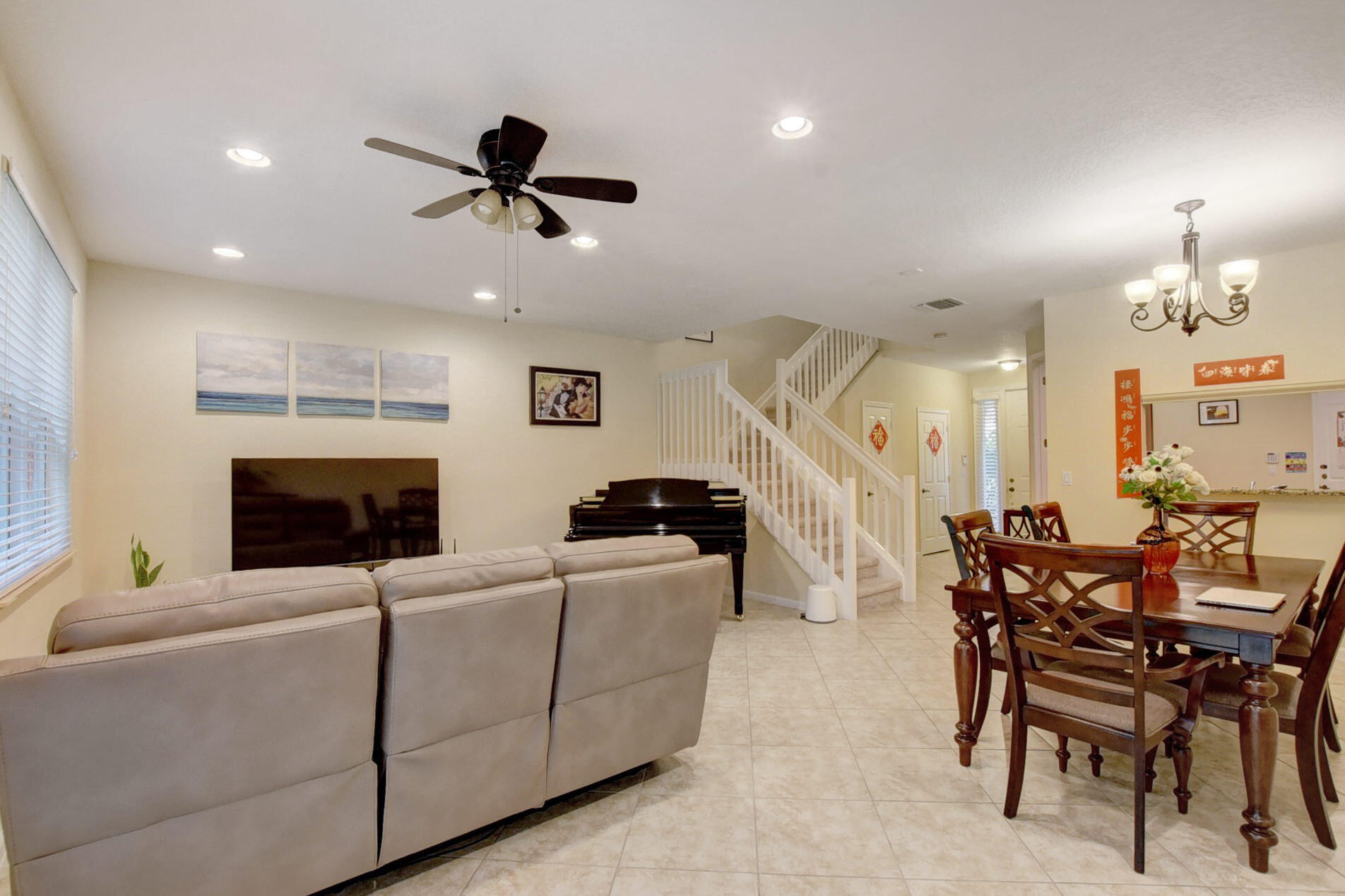 16089 Poppy Seed Circle 2006