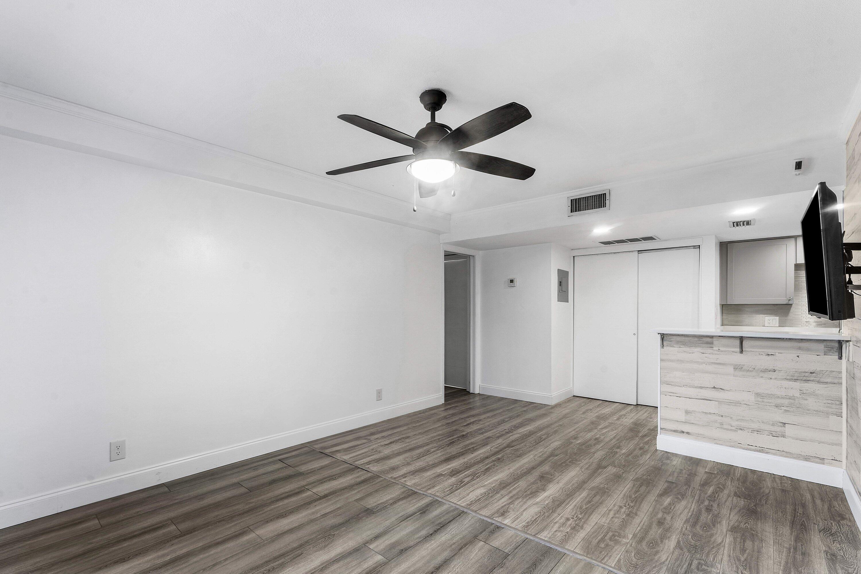 612 Executive Center Drive 107