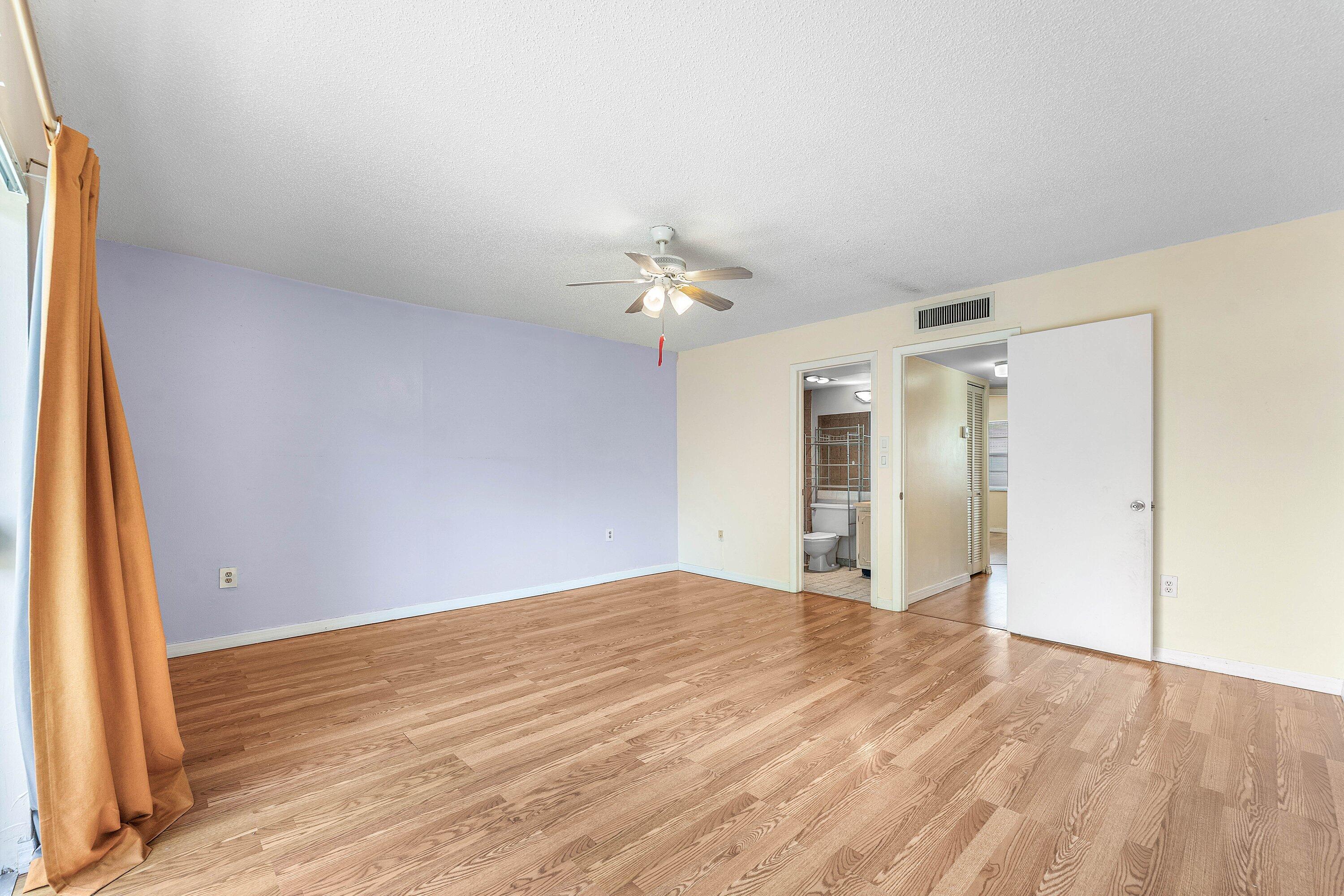 9050 NW 28TH Street 112