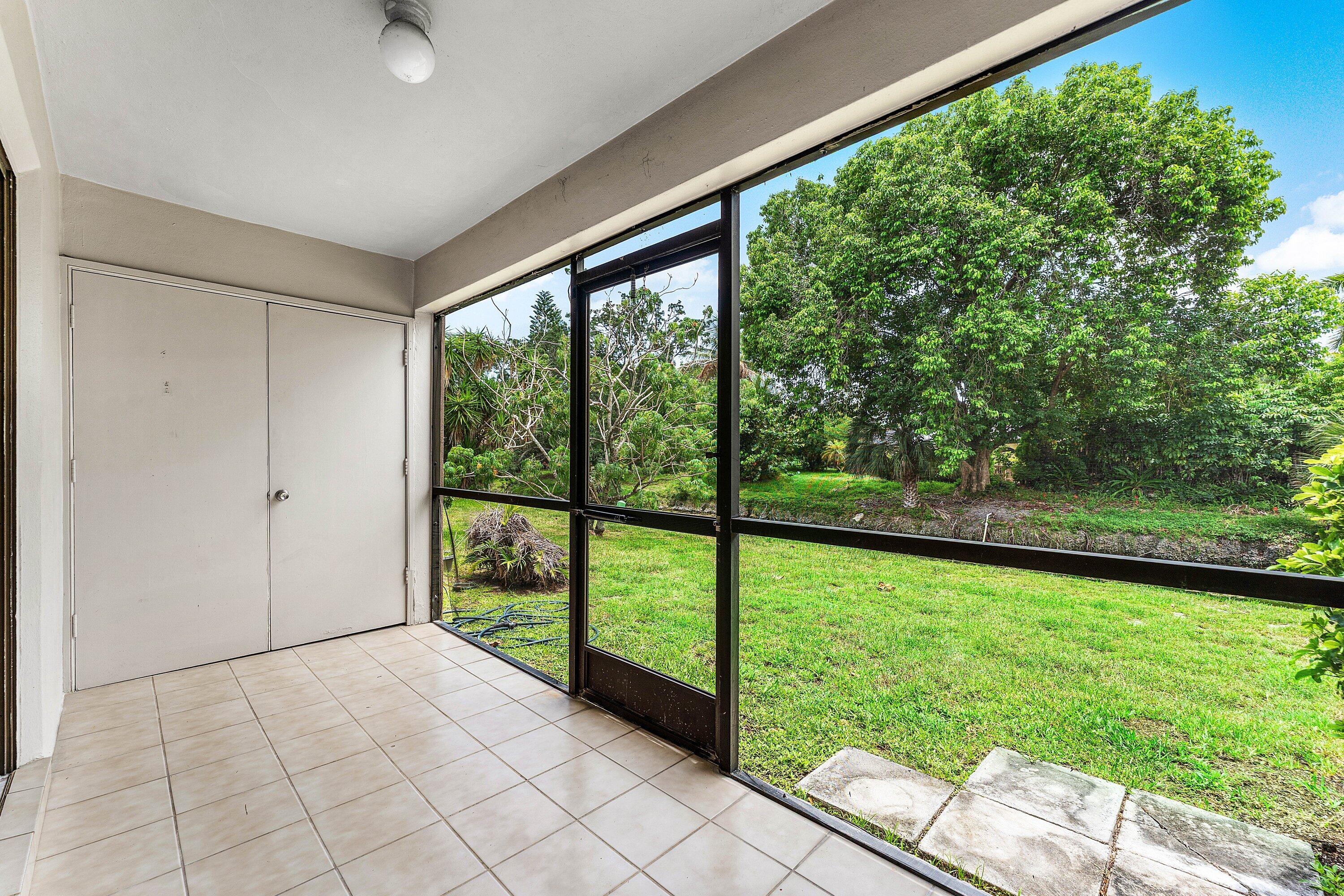 9050 NW 28TH Street 112