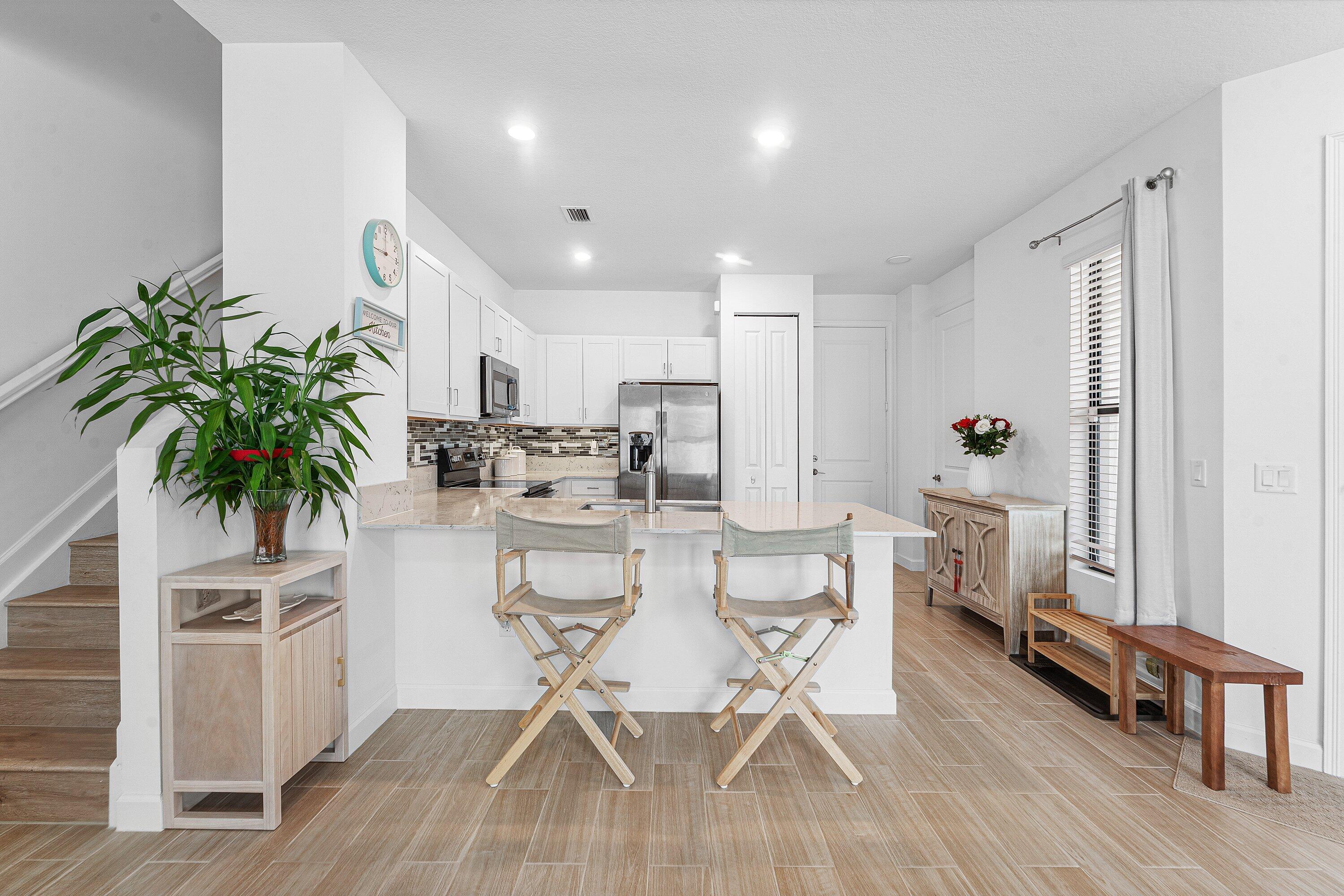 1011 WILLOW Place