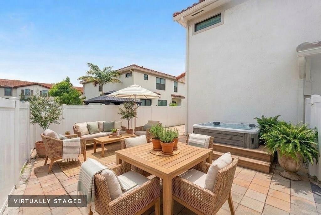 1011 WILLOW Place
