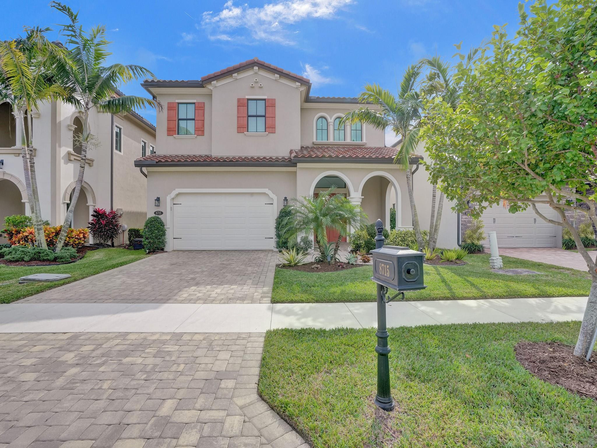 8715 Grand Prix Ln