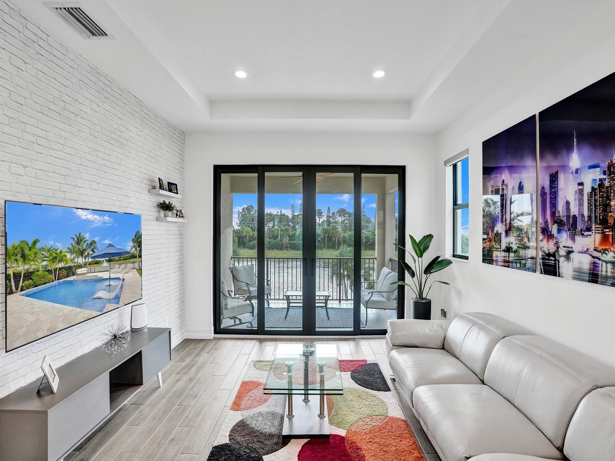 8715 Grand Prix Ln