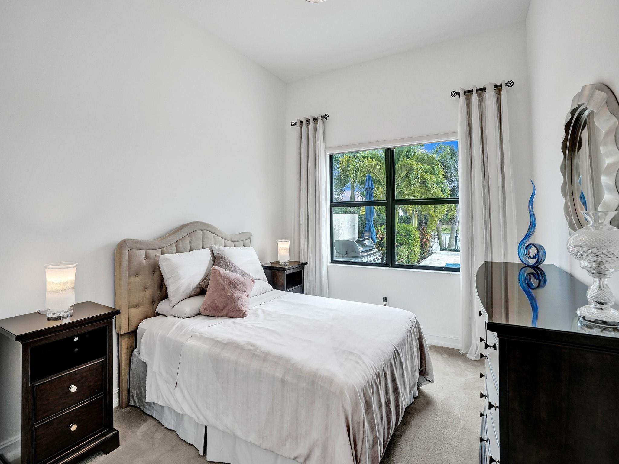 8715 Grand Prix Ln