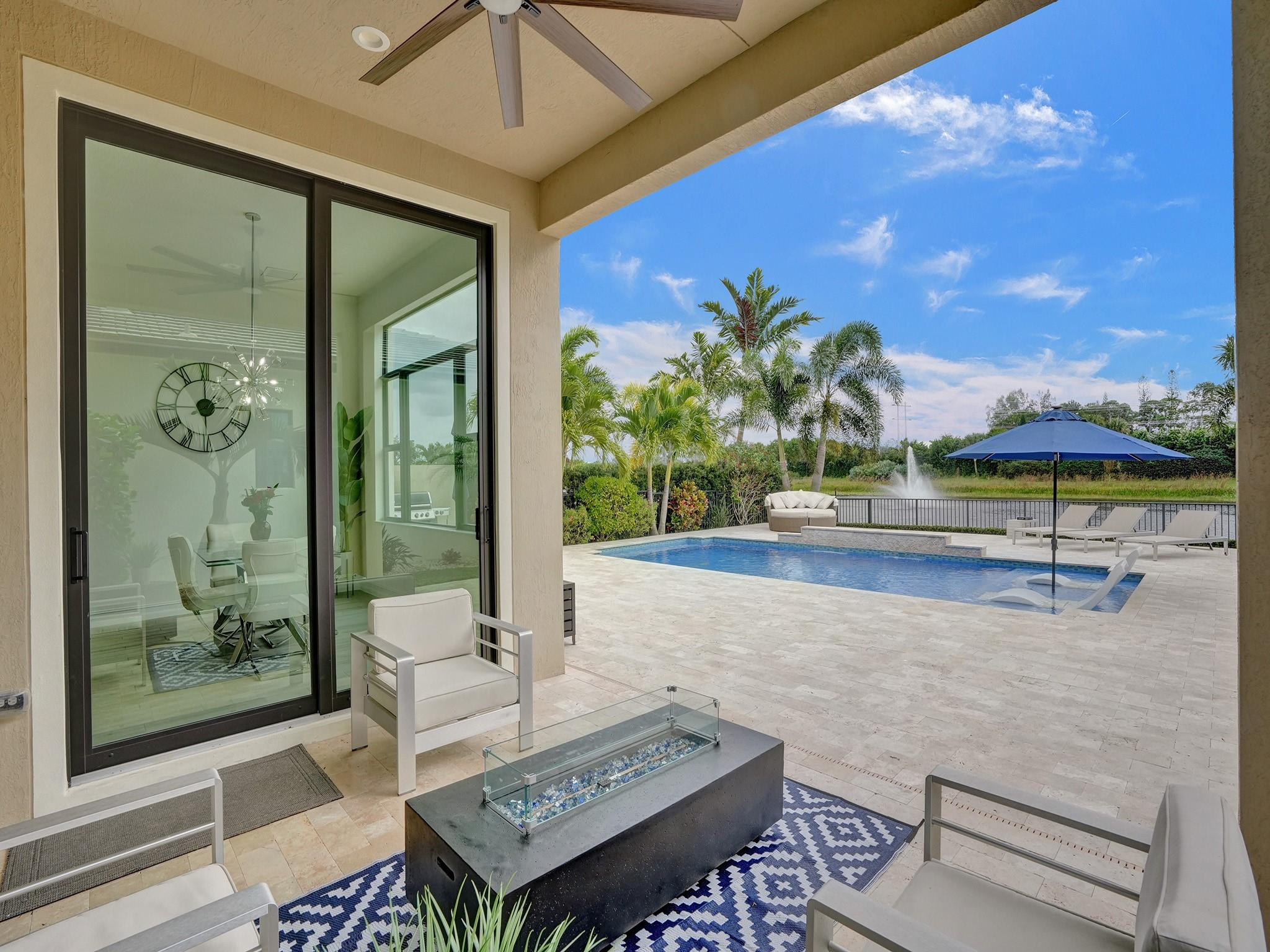 8715 Grand Prix Ln