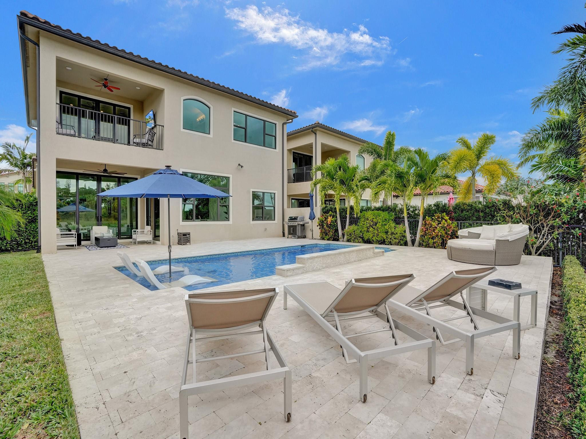 8715 Grand Prix Ln