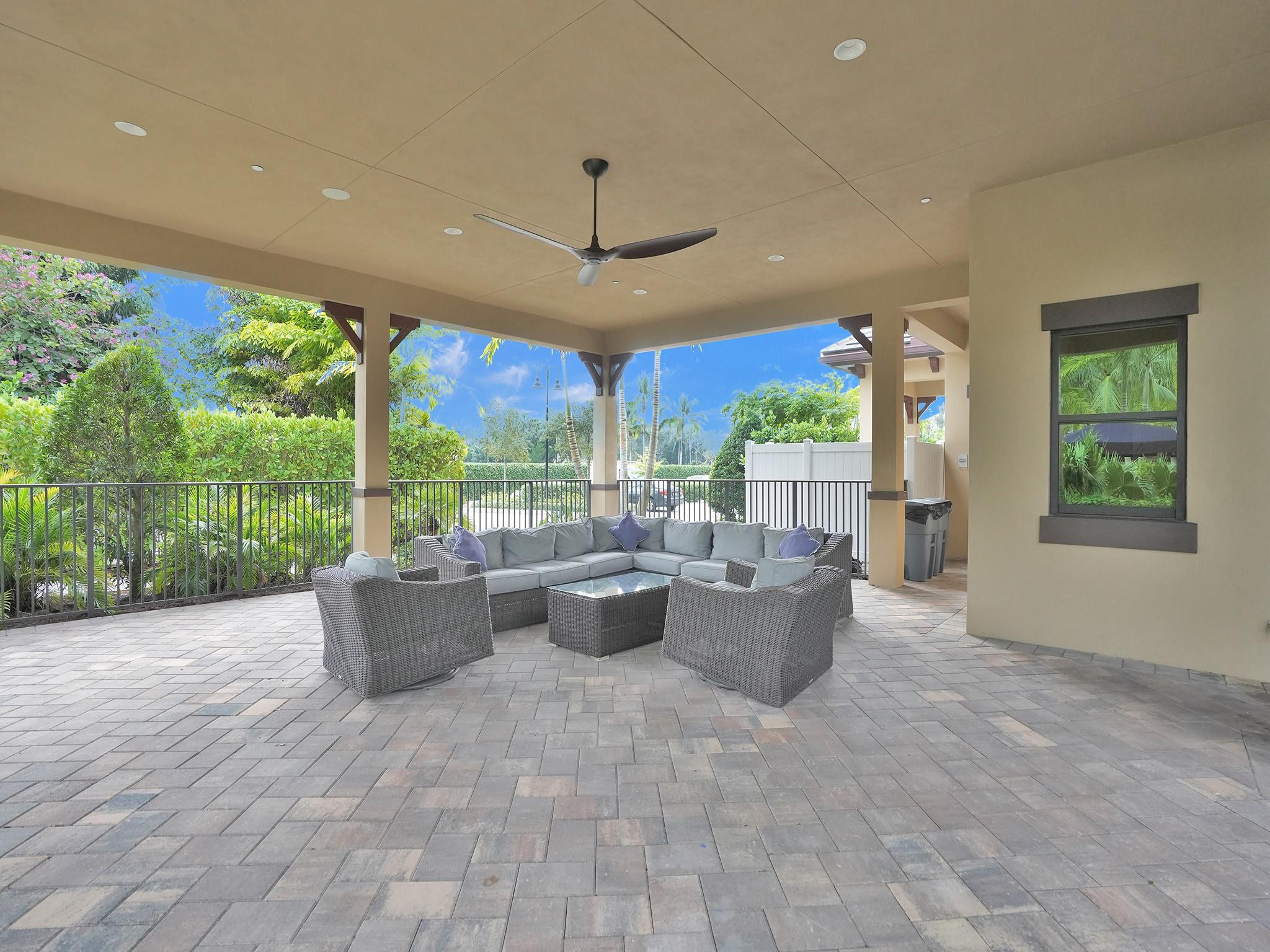 8715 Grand Prix Ln