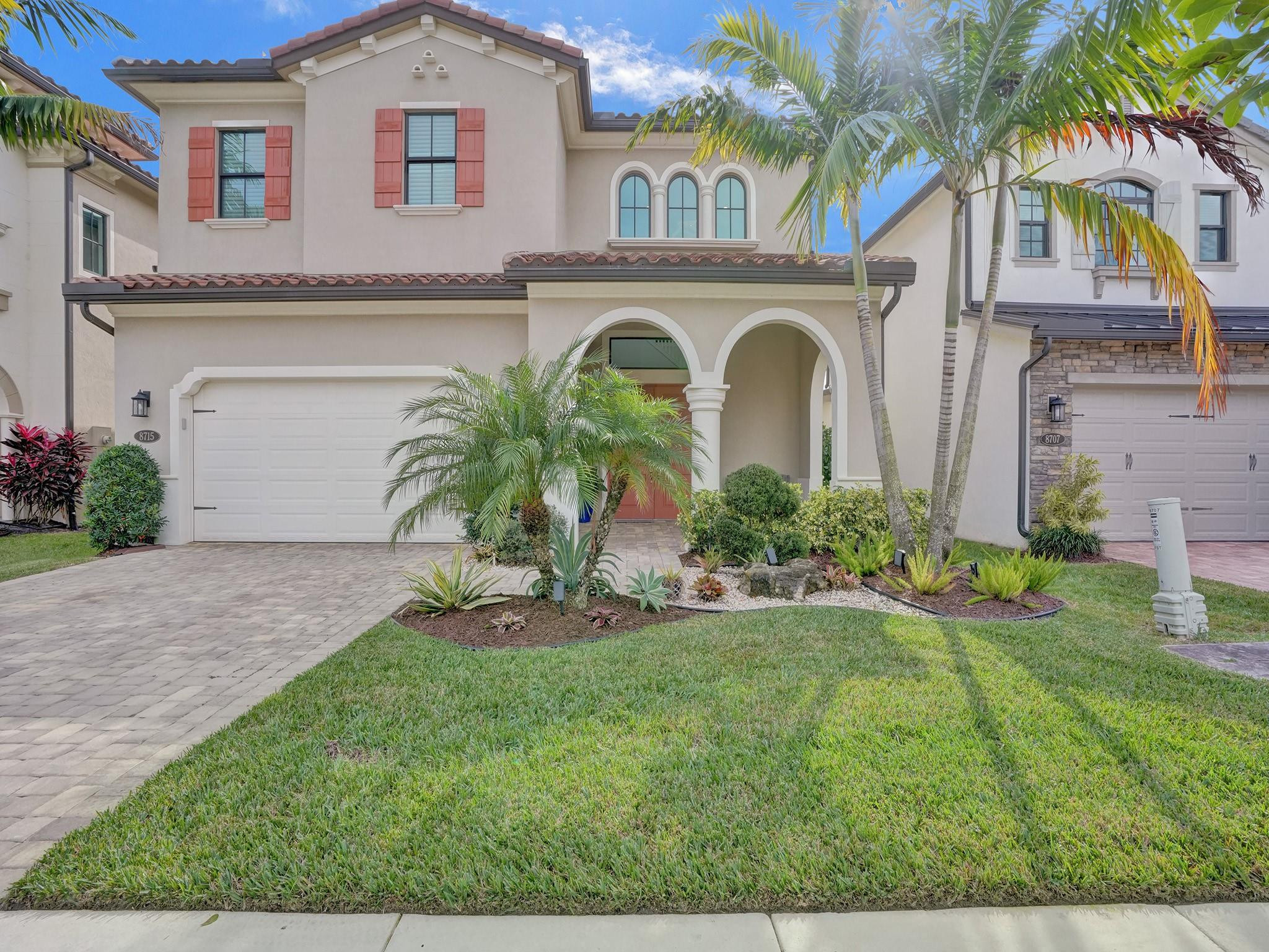 8715 Grand Prix Ln