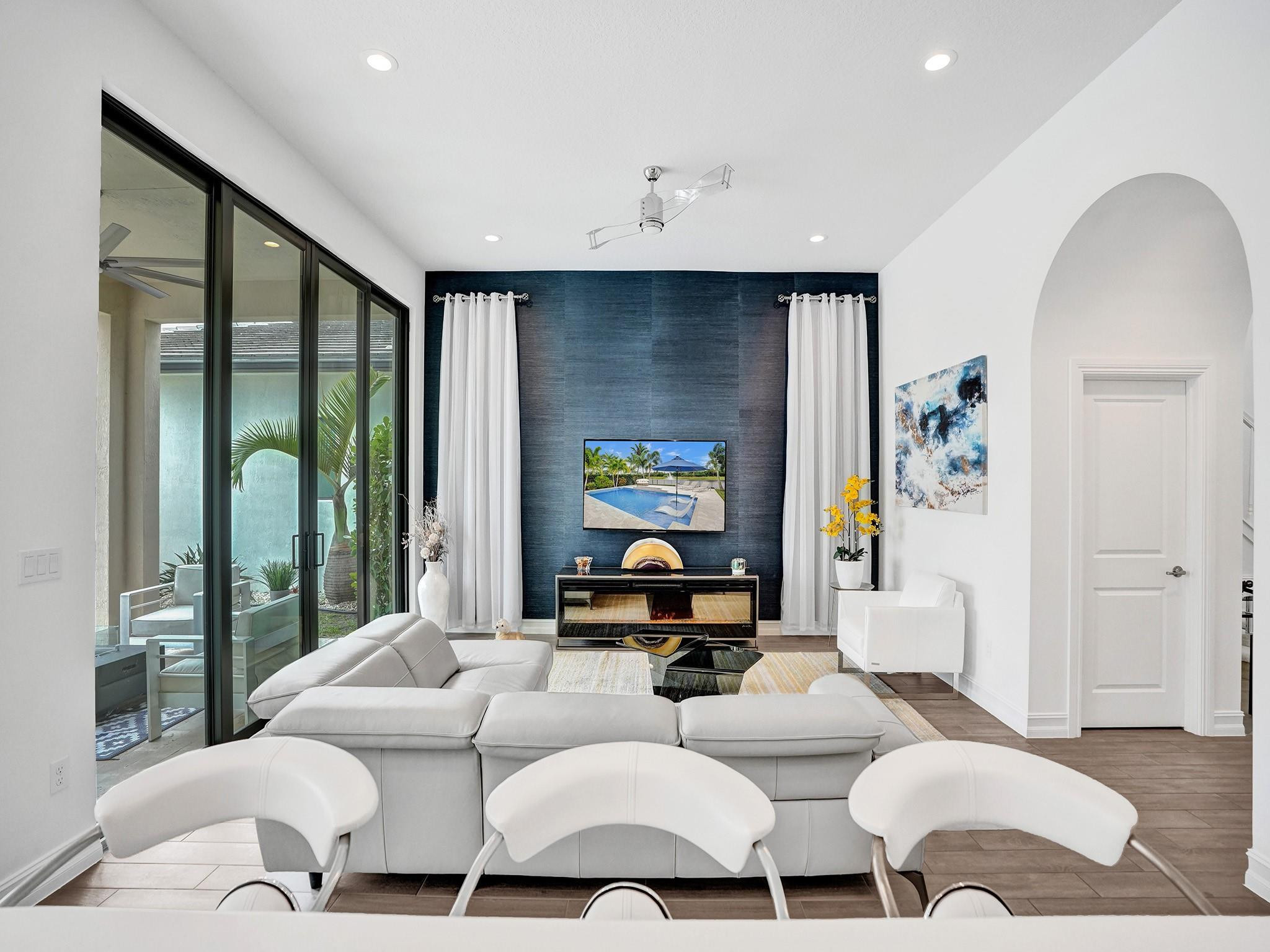 8715 Grand Prix Ln