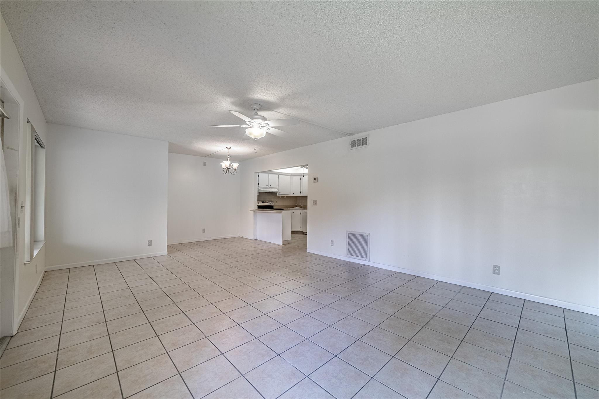 208 Pine Hov Cir B-1