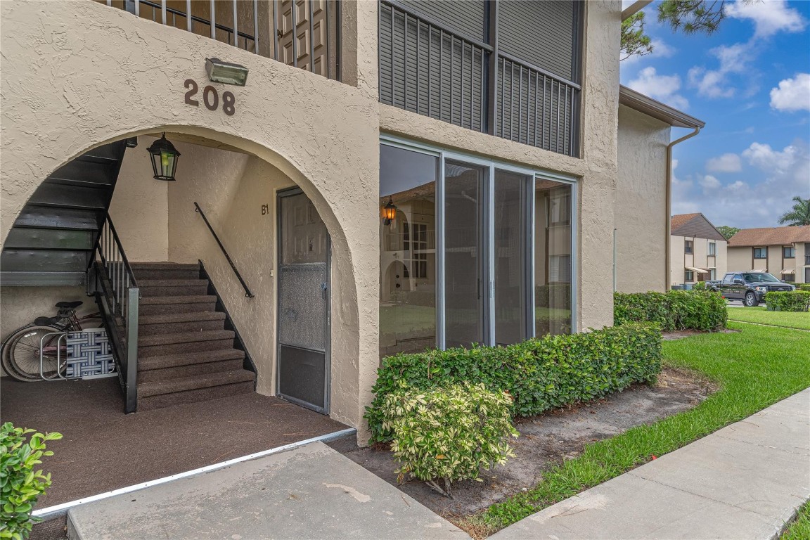 208 Pine Hov Cir B-1