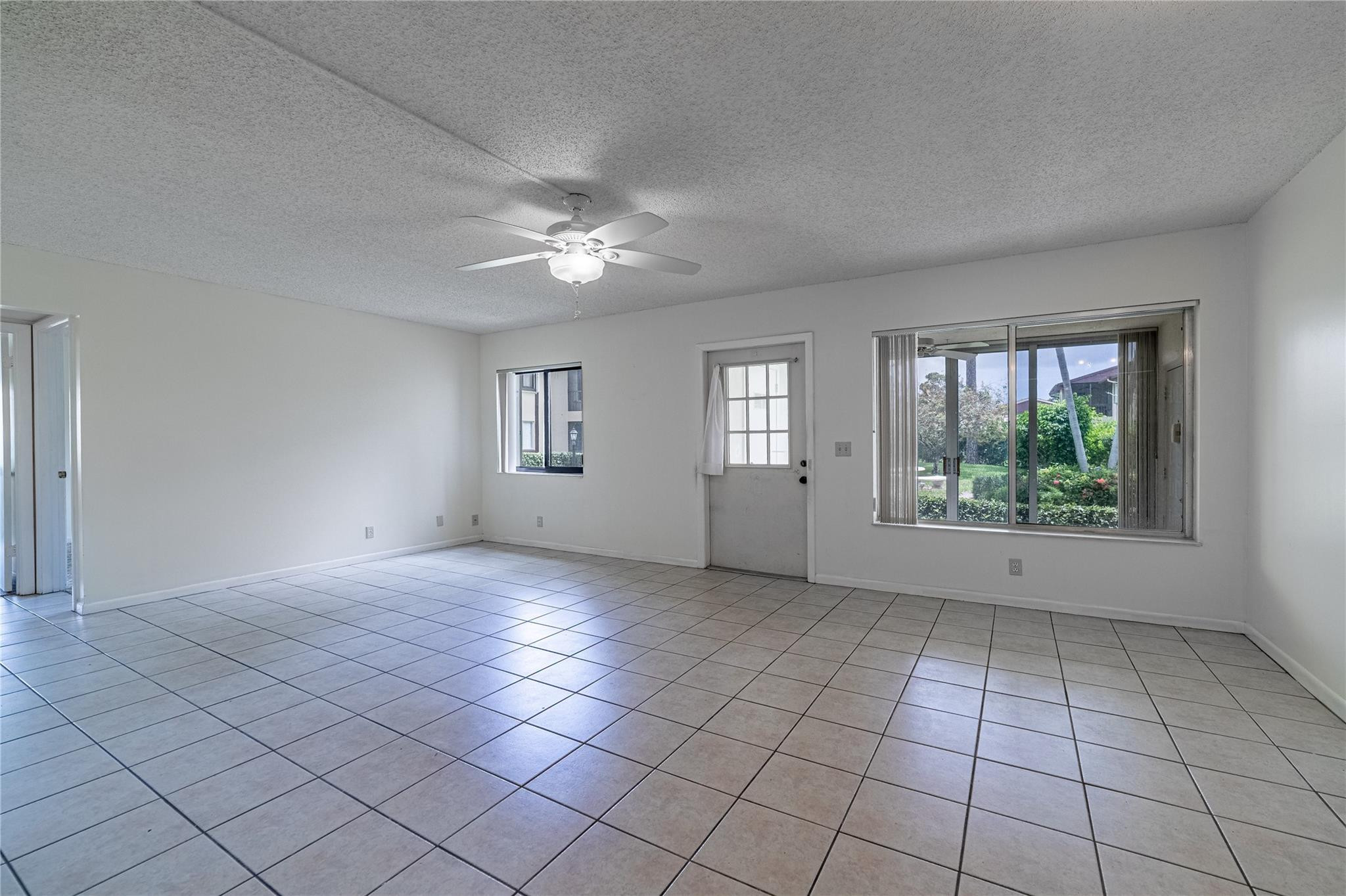 208 Pine Hov Cir B-1