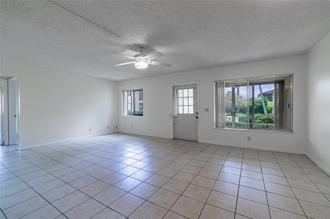 208 Pine Hov Cir B-1