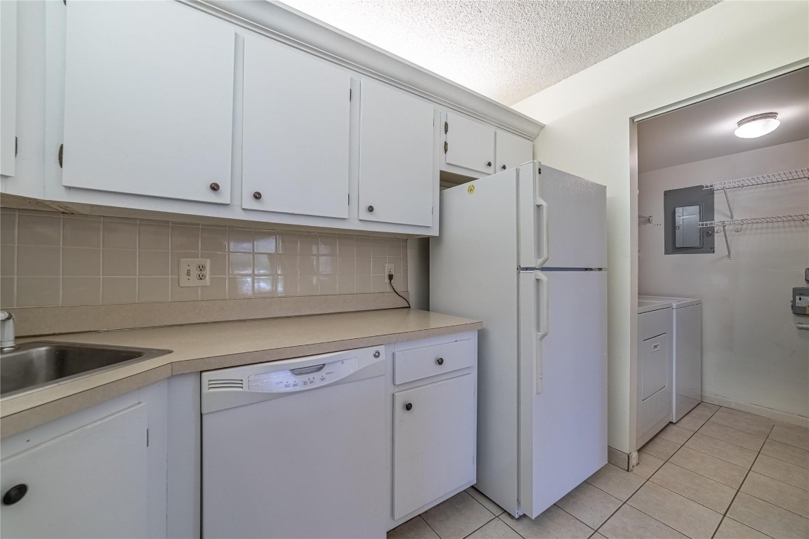 208 Pine Hov Cir B-1