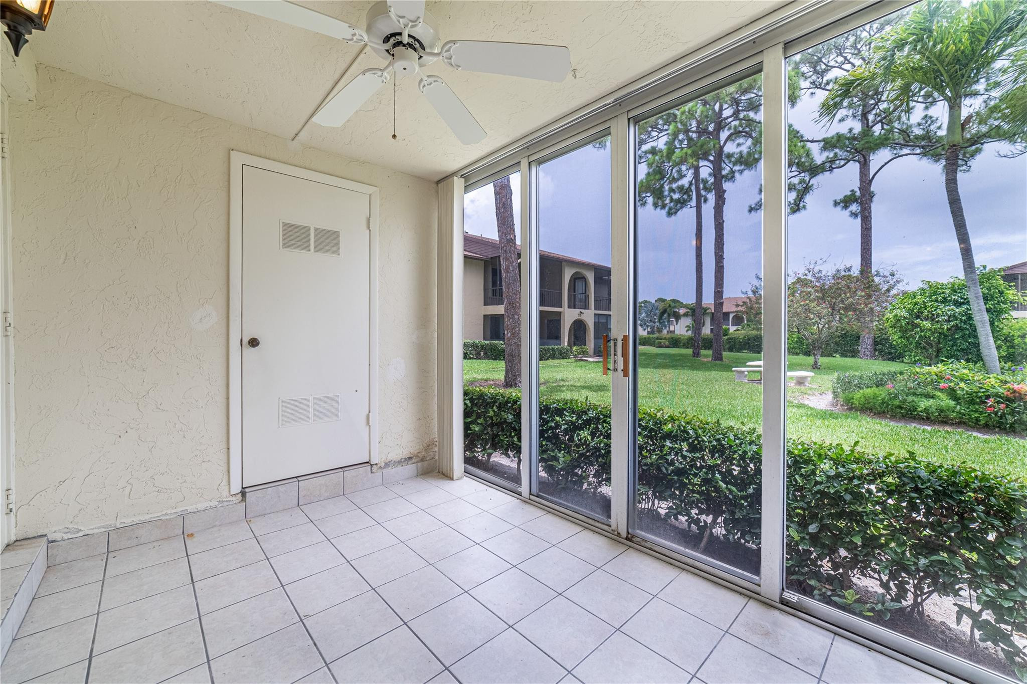208 Pine Hov Cir B-1