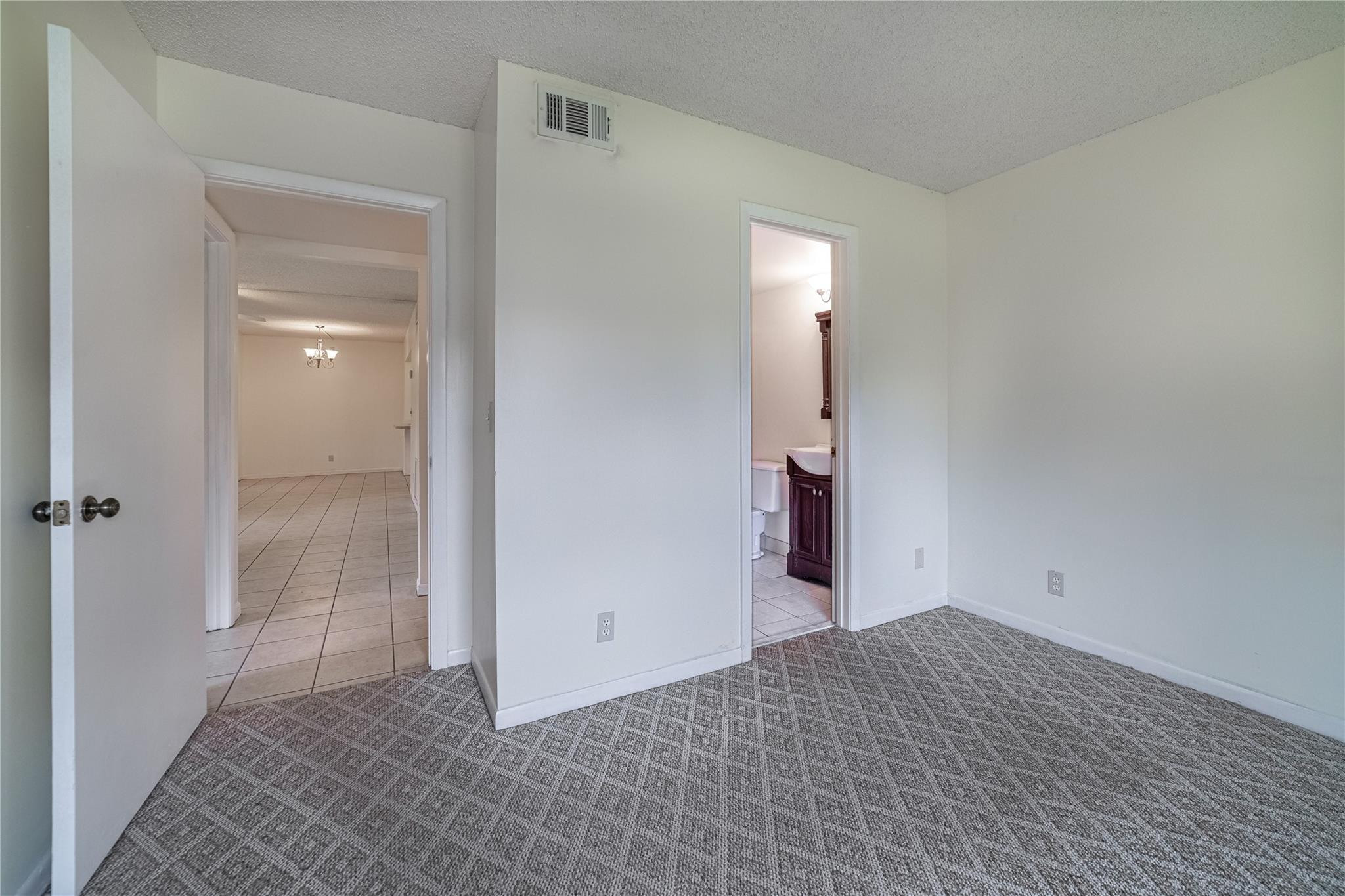 208 Pine Hov Cir B-1